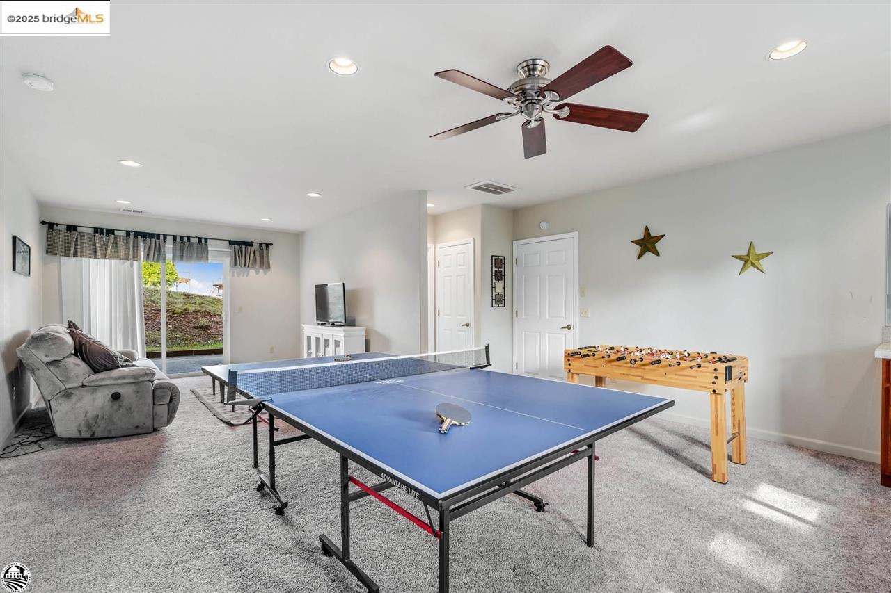Detail Gallery Image 5 of 47 For 20421 Rock Canyon, Groveland,  CA 95321 - 5 Beds | 3 Baths