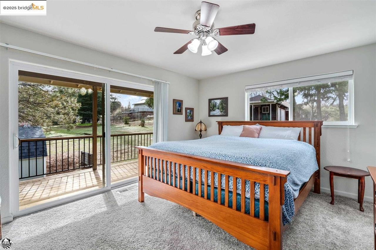 Detail Gallery Image 6 of 47 For 20421 Rock Canyon, Groveland,  CA 95321 - 5 Beds | 3 Baths