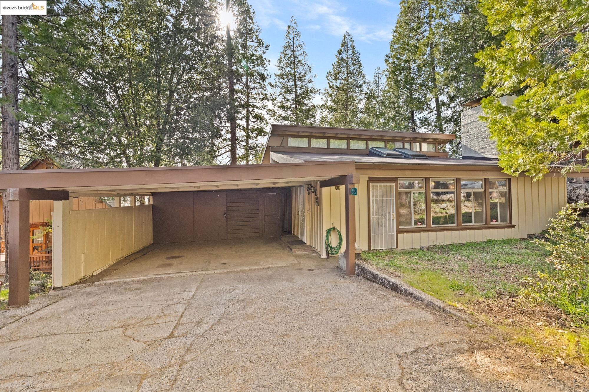 Thumbnail for 23192 Cresta Dr, Twain Harte, CA 95383
