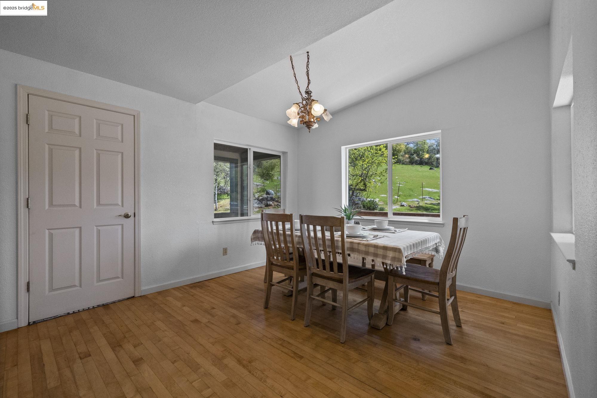 Detail Gallery Image 13 of 38 For 24040 Ponce Rd., Columbia,  CA 95310 - 2 Beds | 2 Baths