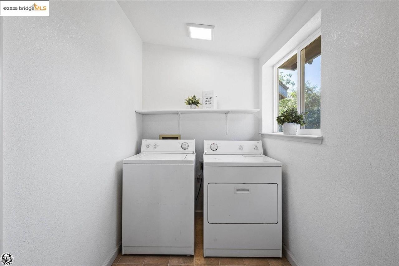 Detail Gallery Image 14 of 38 For 24040 Ponce Rd., Columbia,  CA 95310 - 2 Beds | 2 Baths