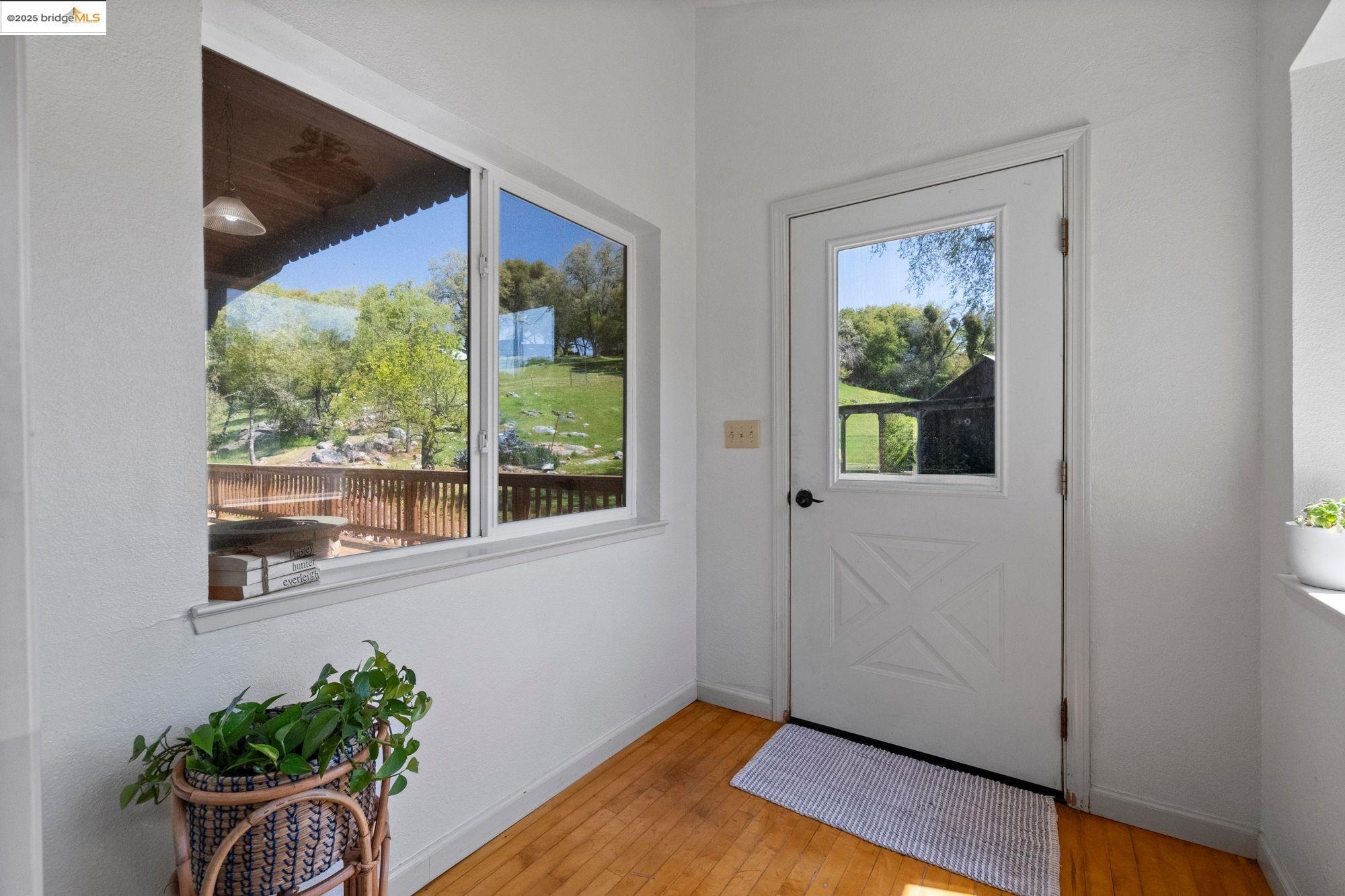 Detail Gallery Image 6 of 38 For 24040 Ponce Rd., Columbia,  CA 95310 - 2 Beds | 2 Baths