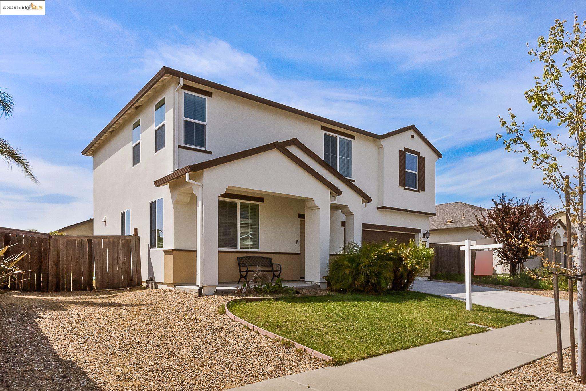 Detail Gallery Image 2 of 20 For 1933 Lavender Pl, Rio Vista,  CA 94571 - 4 Beds | 2/1 Baths