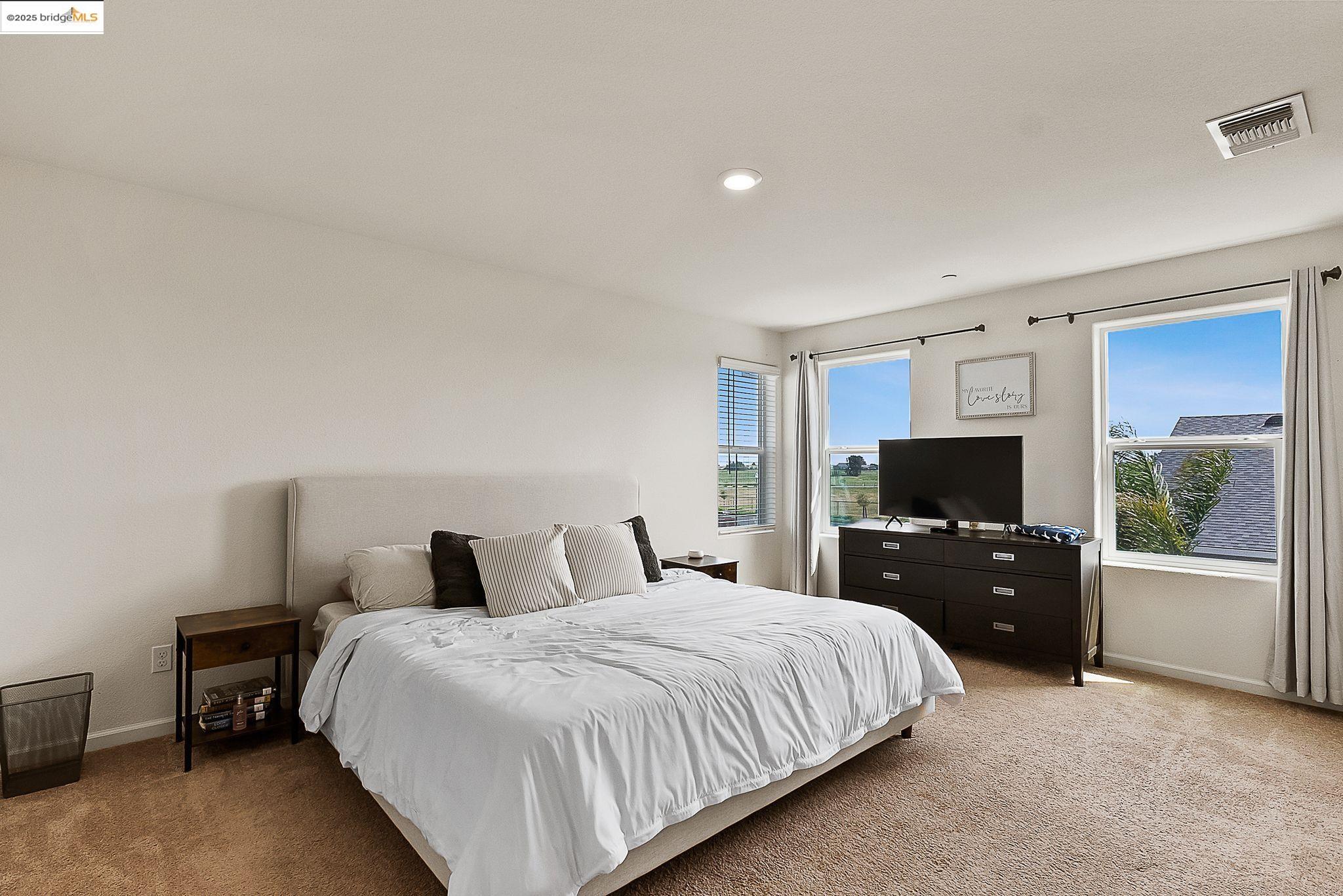 Detail Gallery Image 12 of 20 For 1933 Lavender Pl, Rio Vista,  CA 94571 - 4 Beds | 2/1 Baths