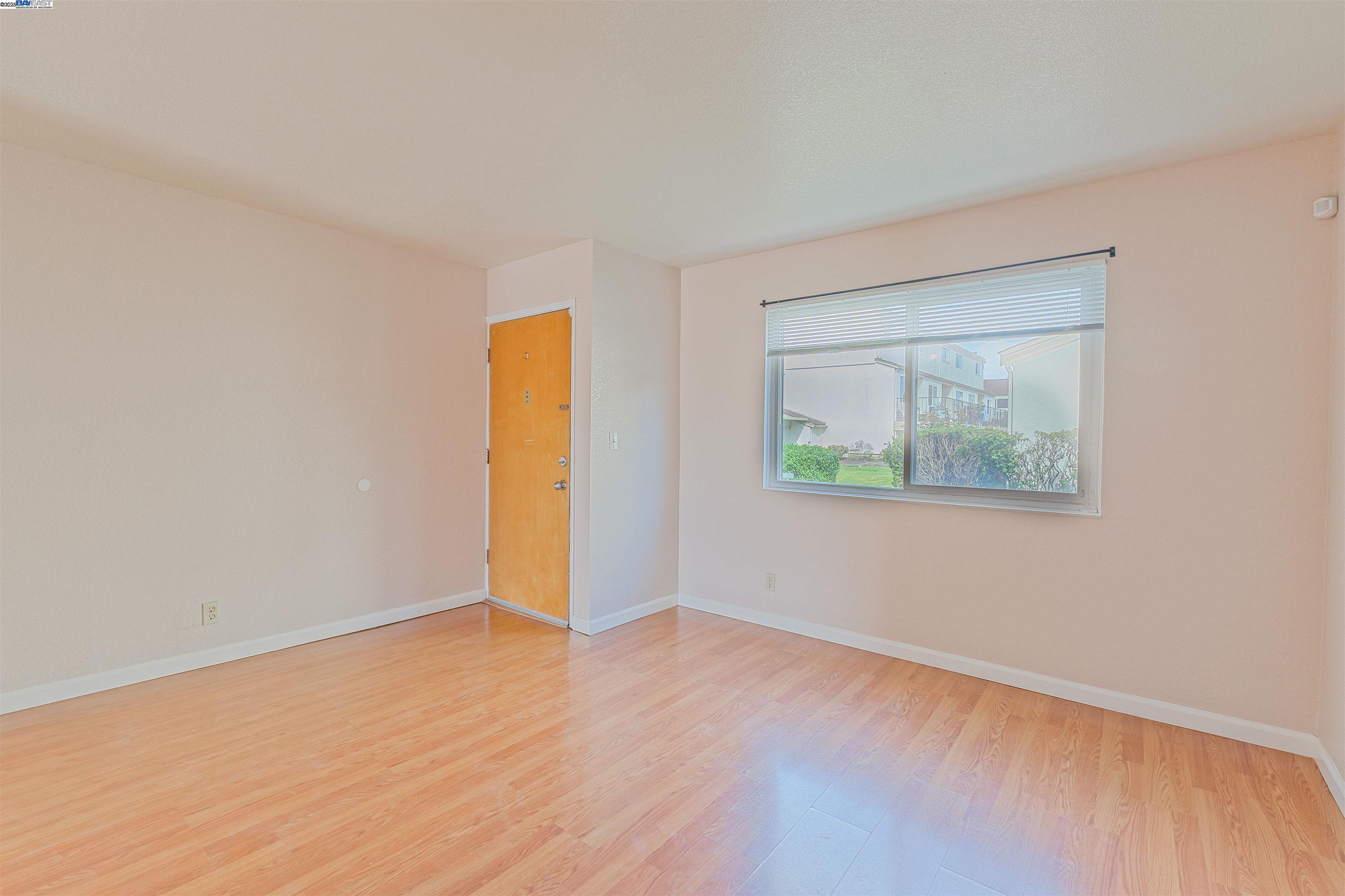 Photo #12: 41093073 Listing: Photo #12