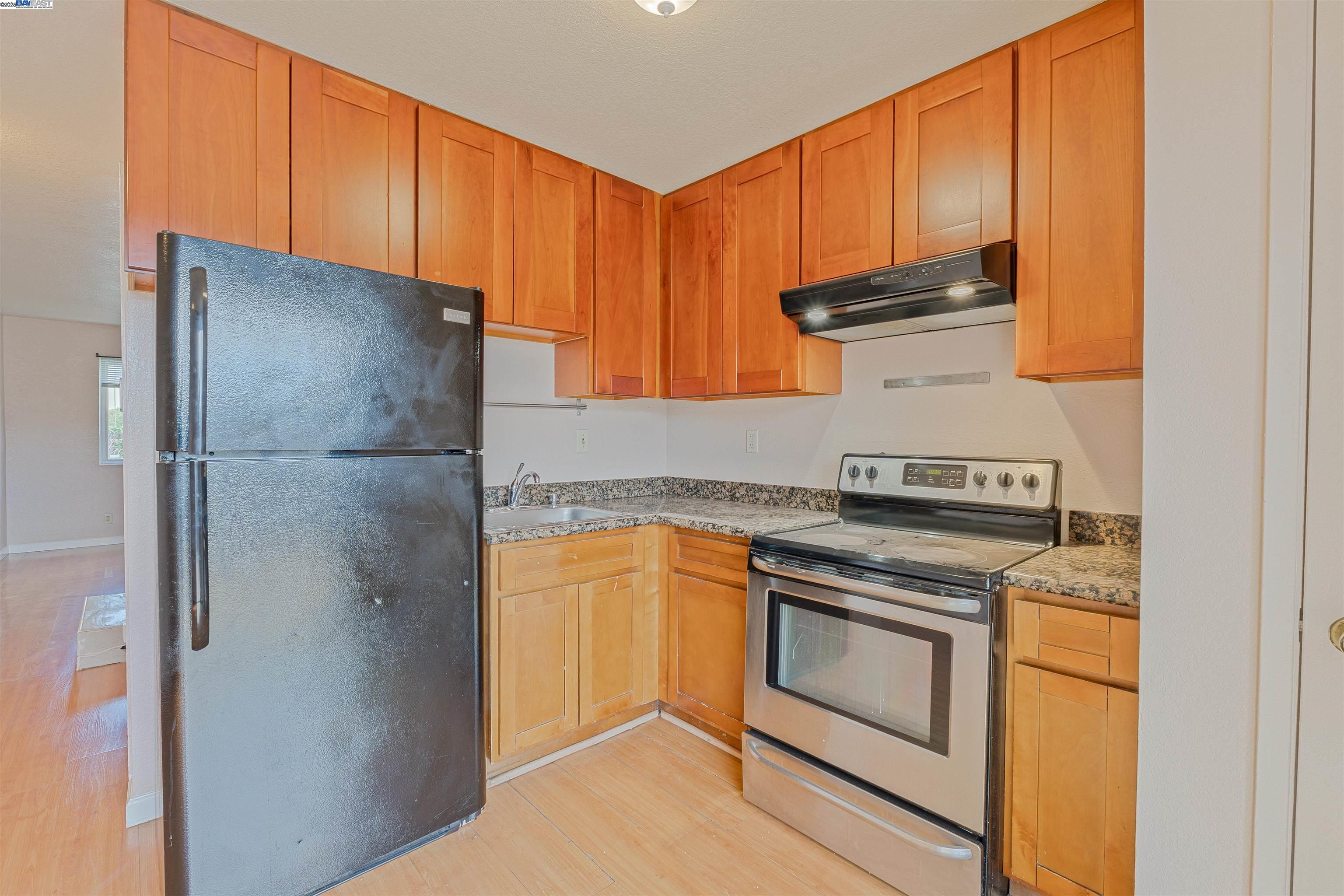 Photo #5: 41093073 Listing: Photo #5