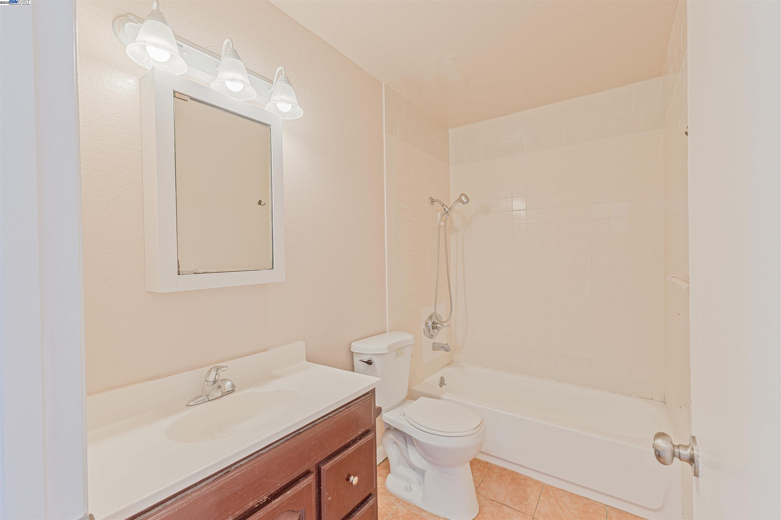 Photo #9: 41093073 Listing: Photo #9