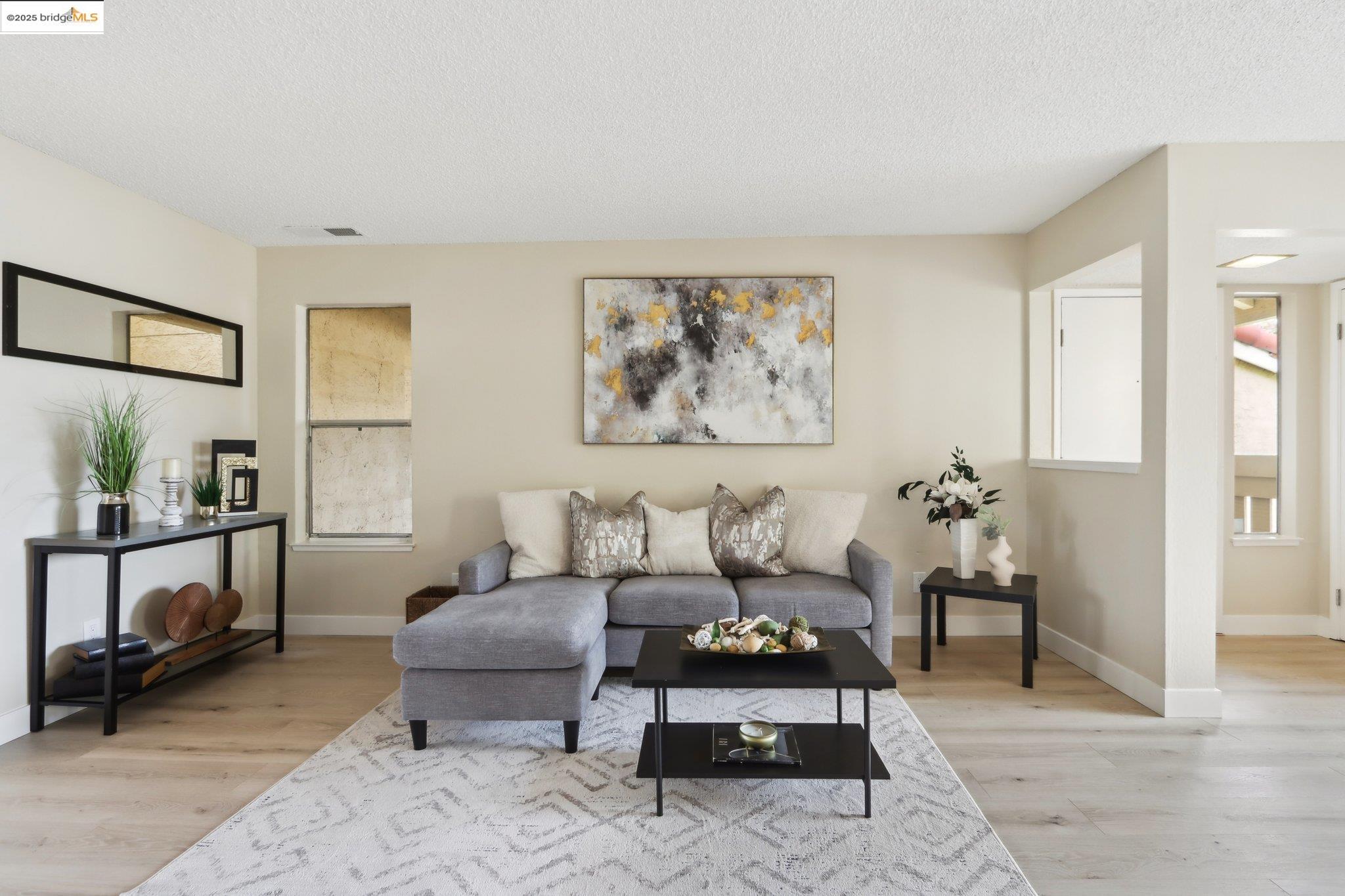 Photo #3: 41093077 Listing 