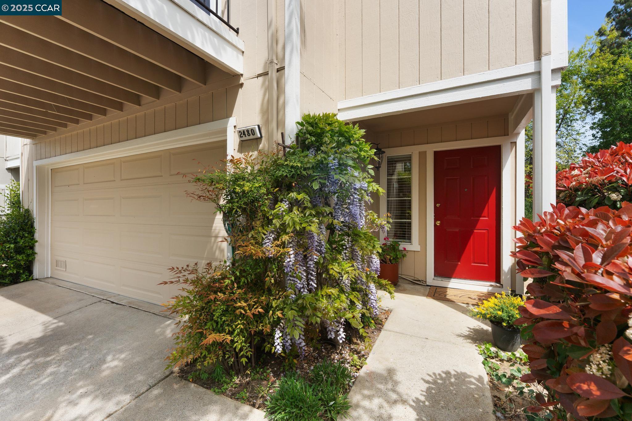 Detail Gallery Image 4 of 60 For 2480 Heatherleaf Ln., Martinez,  CA 94553 - 3 Beds | 2 Baths