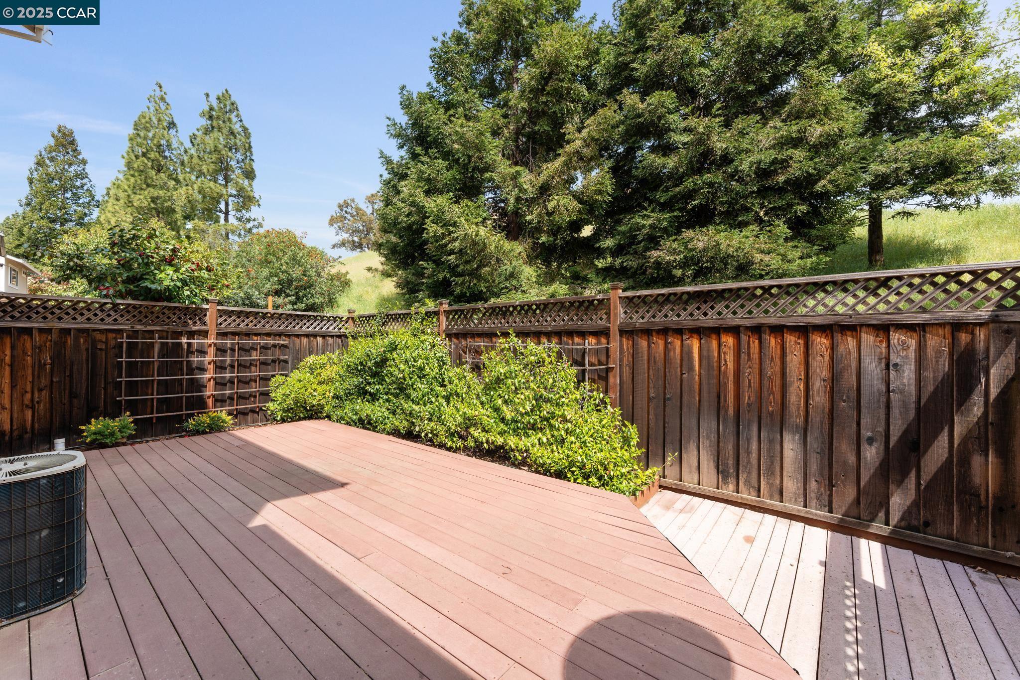 Detail Gallery Image 40 of 60 For 2480 Heatherleaf Ln., Martinez,  CA 94553 - 3 Beds | 2 Baths
