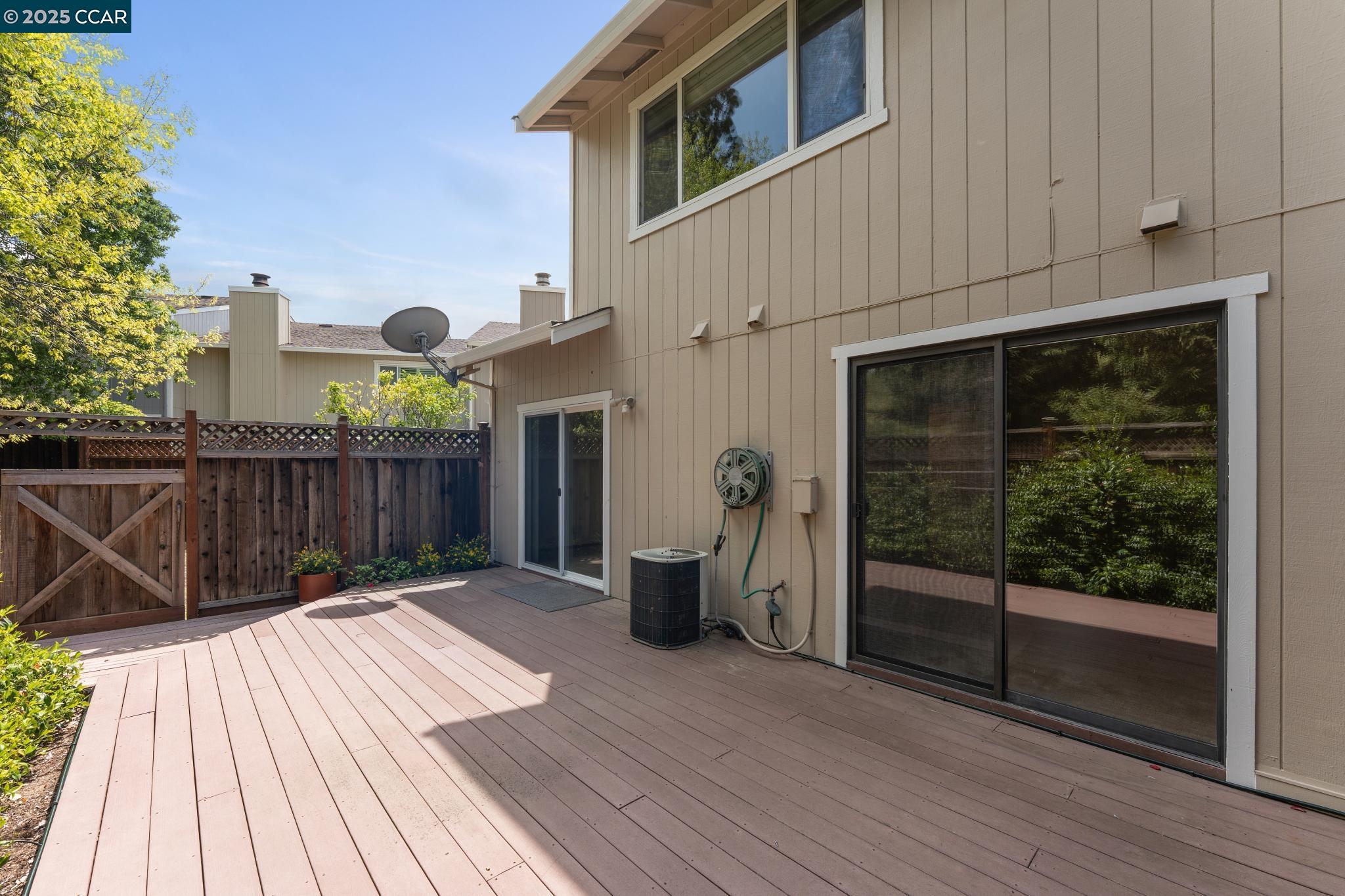 Detail Gallery Image 42 of 60 For 2480 Heatherleaf Ln., Martinez,  CA 94553 - 3 Beds | 2 Baths