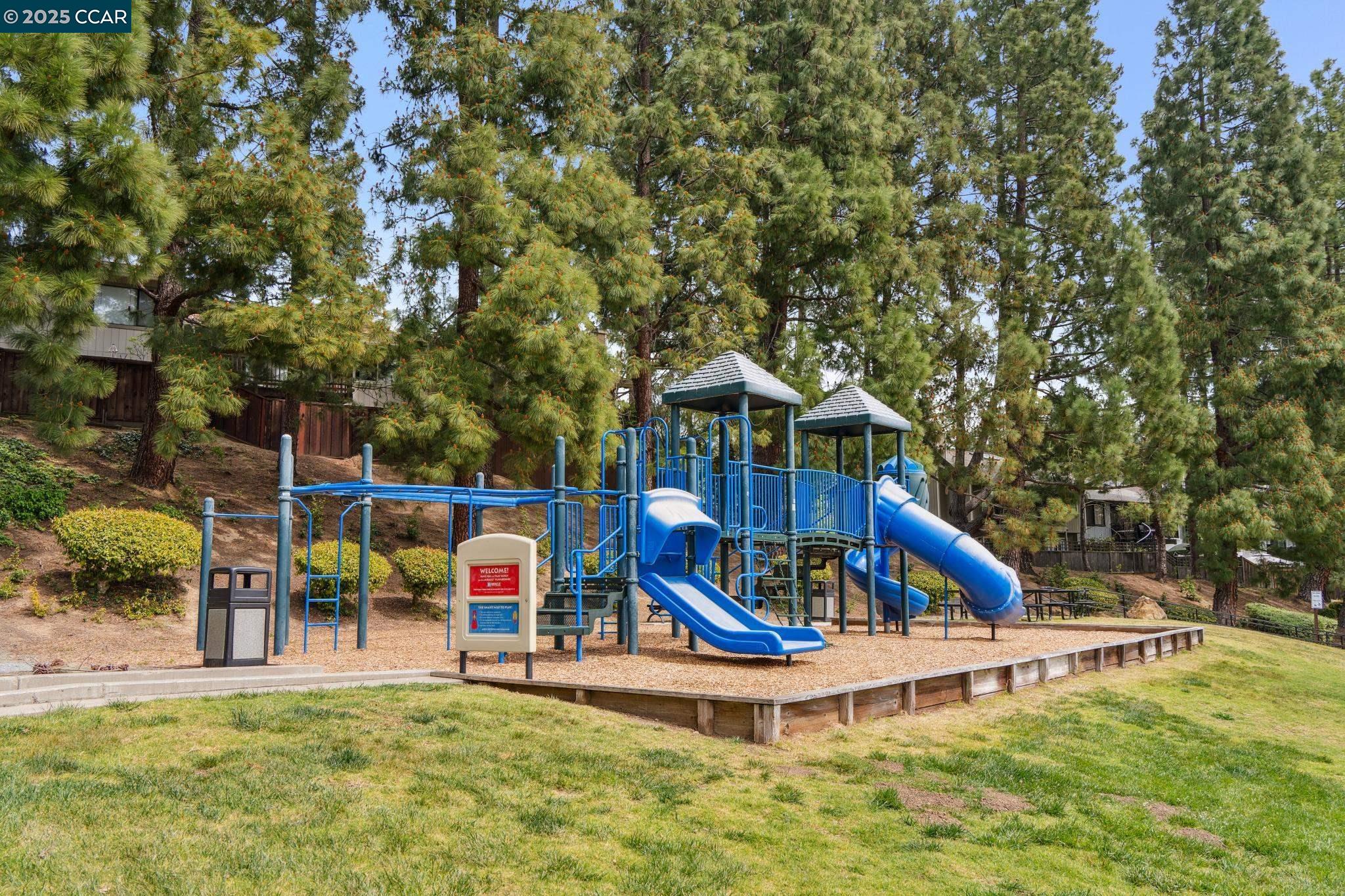 Detail Gallery Image 60 of 60 For 2480 Heatherleaf Ln., Martinez,  CA 94553 - 3 Beds | 2 Baths