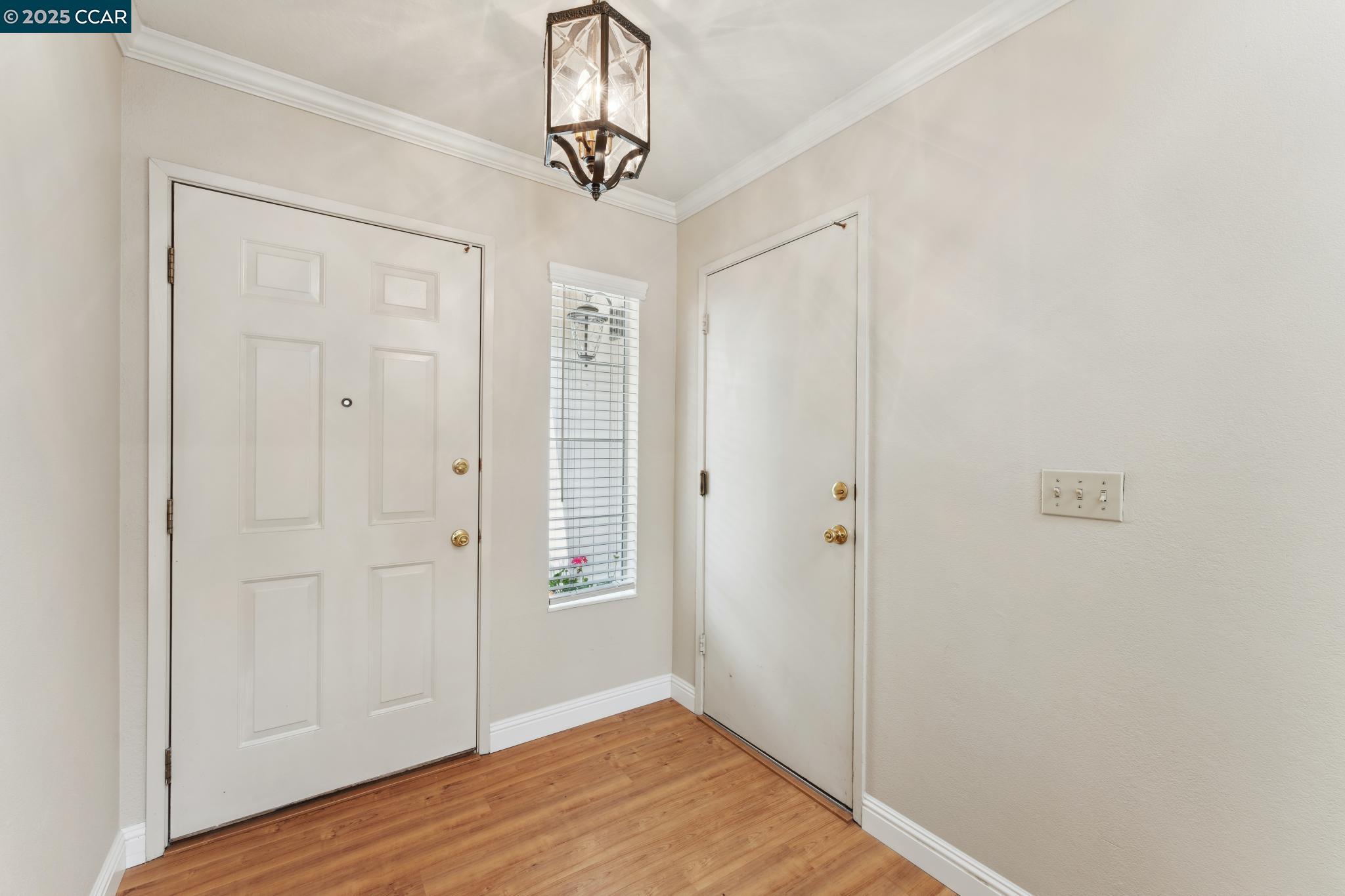 Detail Gallery Image 8 of 60 For 2480 Heatherleaf Ln., Martinez,  CA 94553 - 3 Beds | 2 Baths