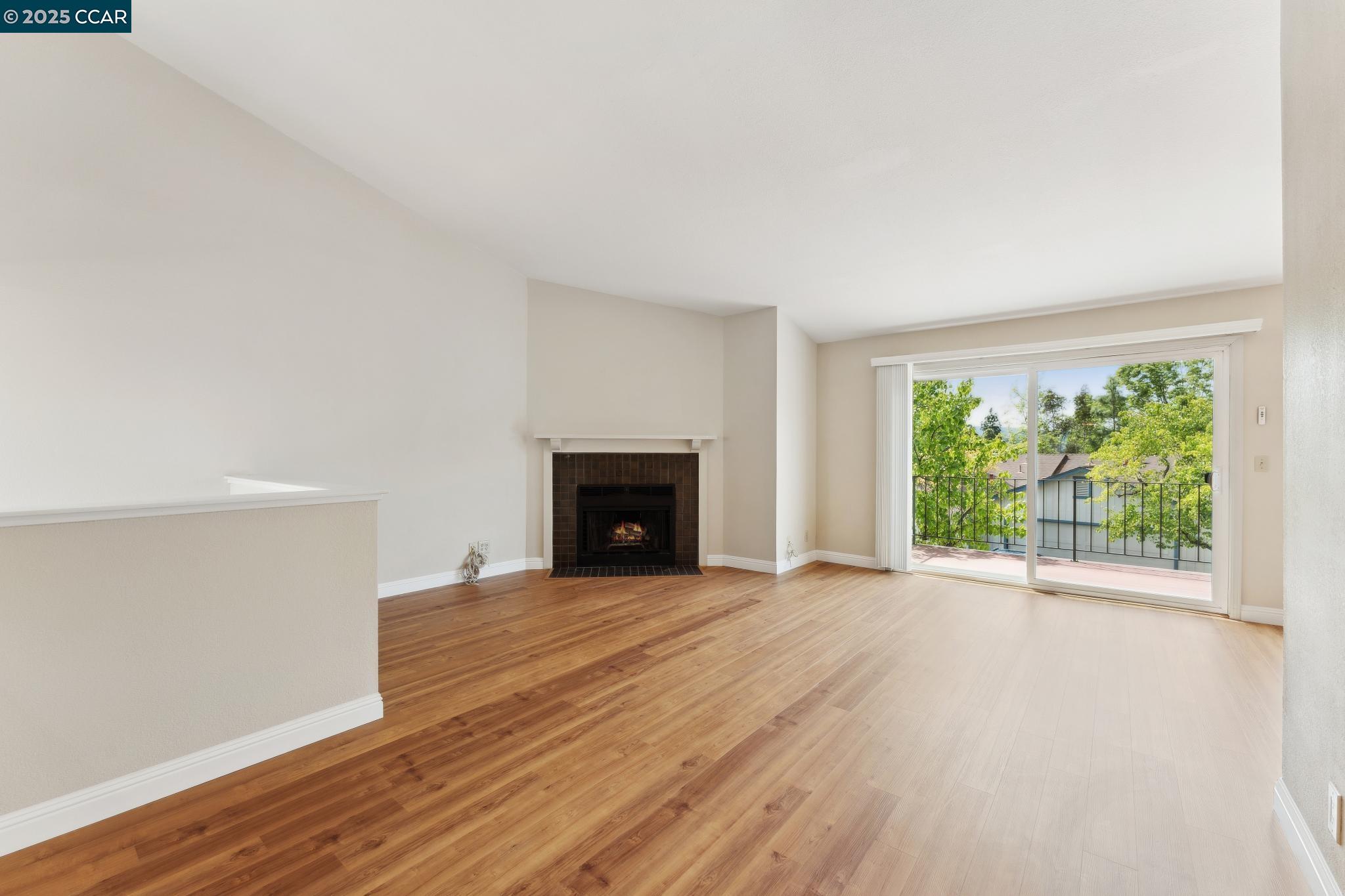 Detail Gallery Image 9 of 60 For 2480 Heatherleaf Ln., Martinez,  CA 94553 - 3 Beds | 2 Baths
