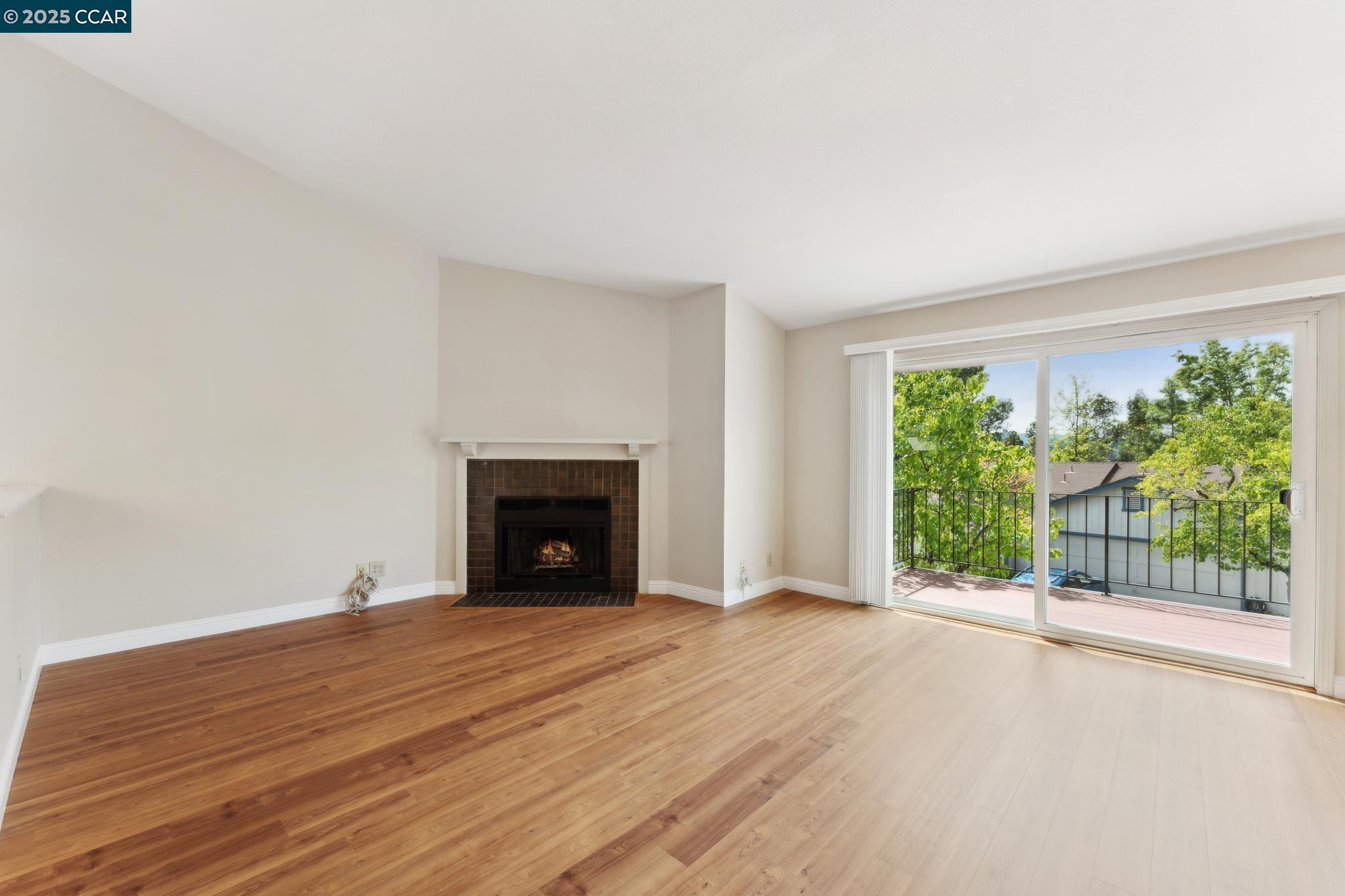 Detail Gallery Image 10 of 60 For 2480 Heatherleaf Ln., Martinez,  CA 94553 - 3 Beds | 2 Baths