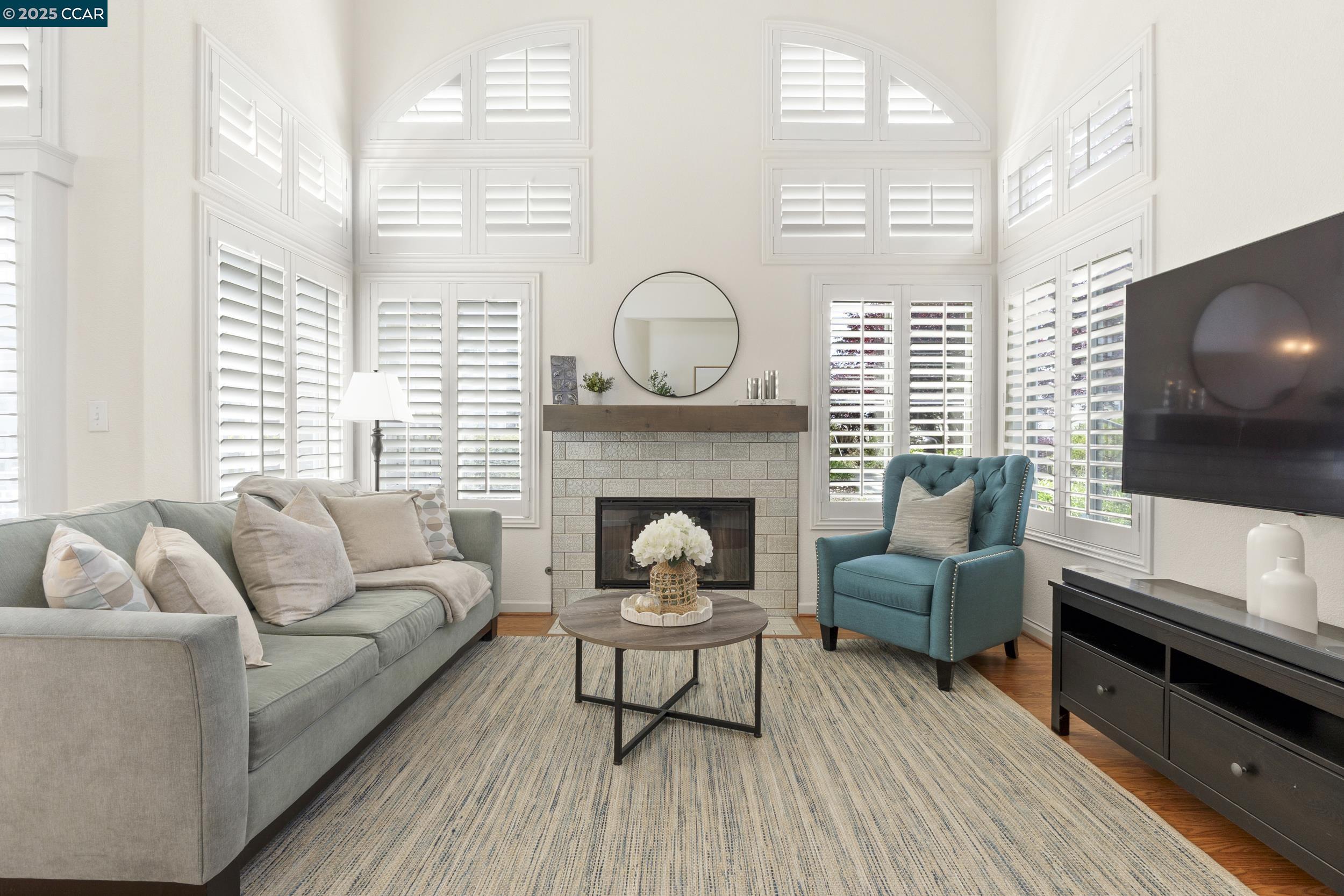 Detail Gallery Image 3 of 39 For 43 Patrick Way, Half Moon Bay,  CA 94019 - 3 Beds | 2/1 Baths