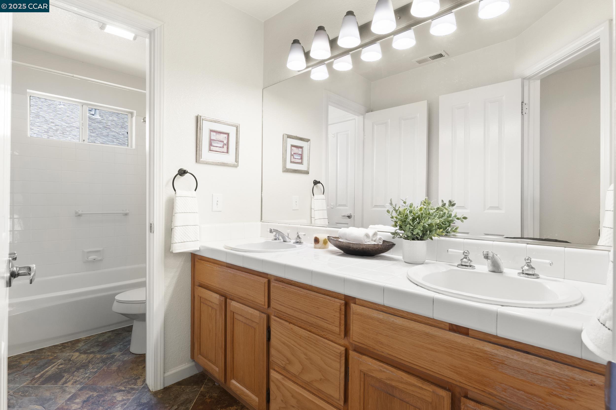 Detail Gallery Image 23 of 39 For 43 Patrick Way, Half Moon Bay,  CA 94019 - 3 Beds | 2/1 Baths