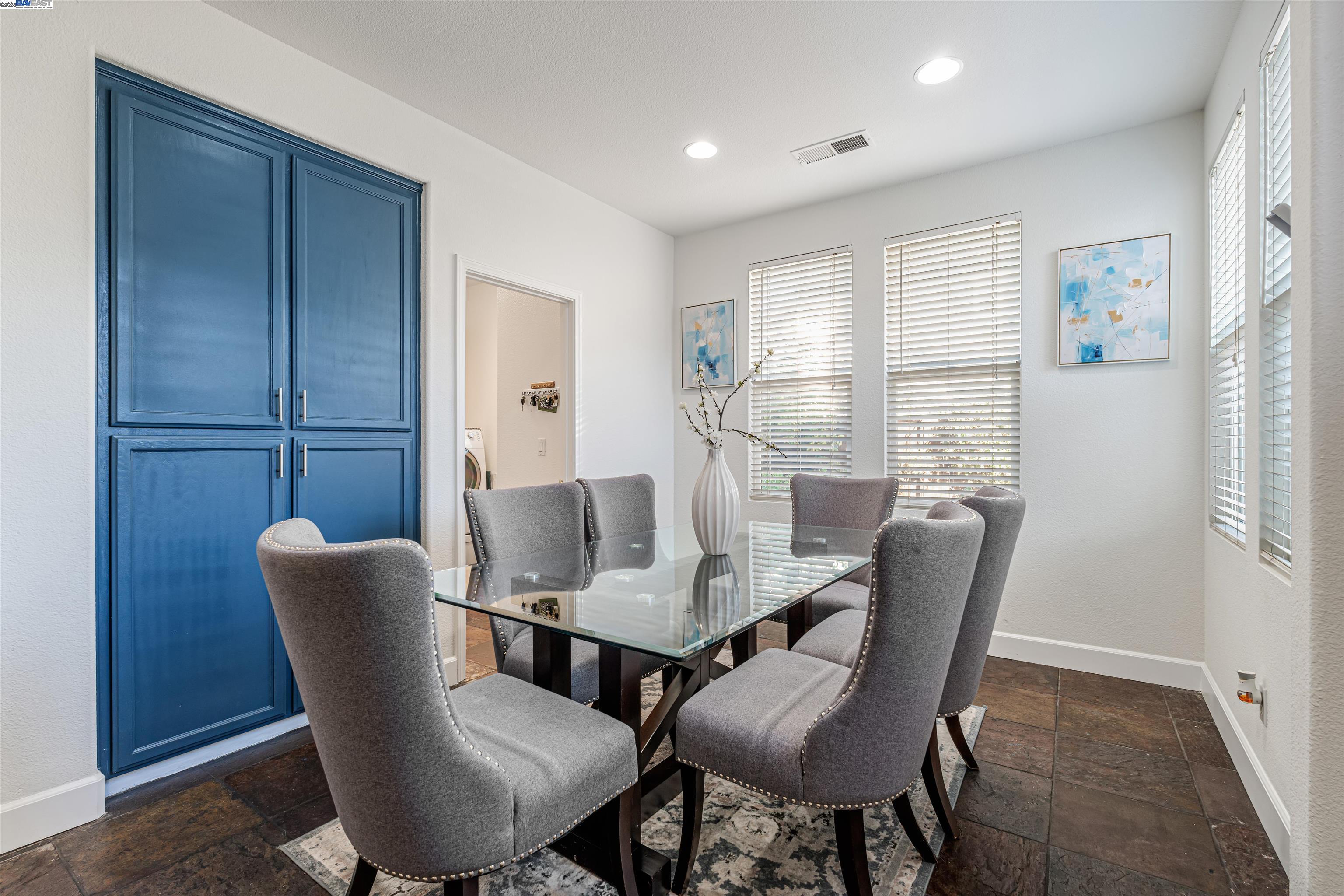 Detail Gallery Image 13 of 34 For 2938 Wagner Ct, Tracy,  CA 95377 - 4 Beds | 2/1 Baths