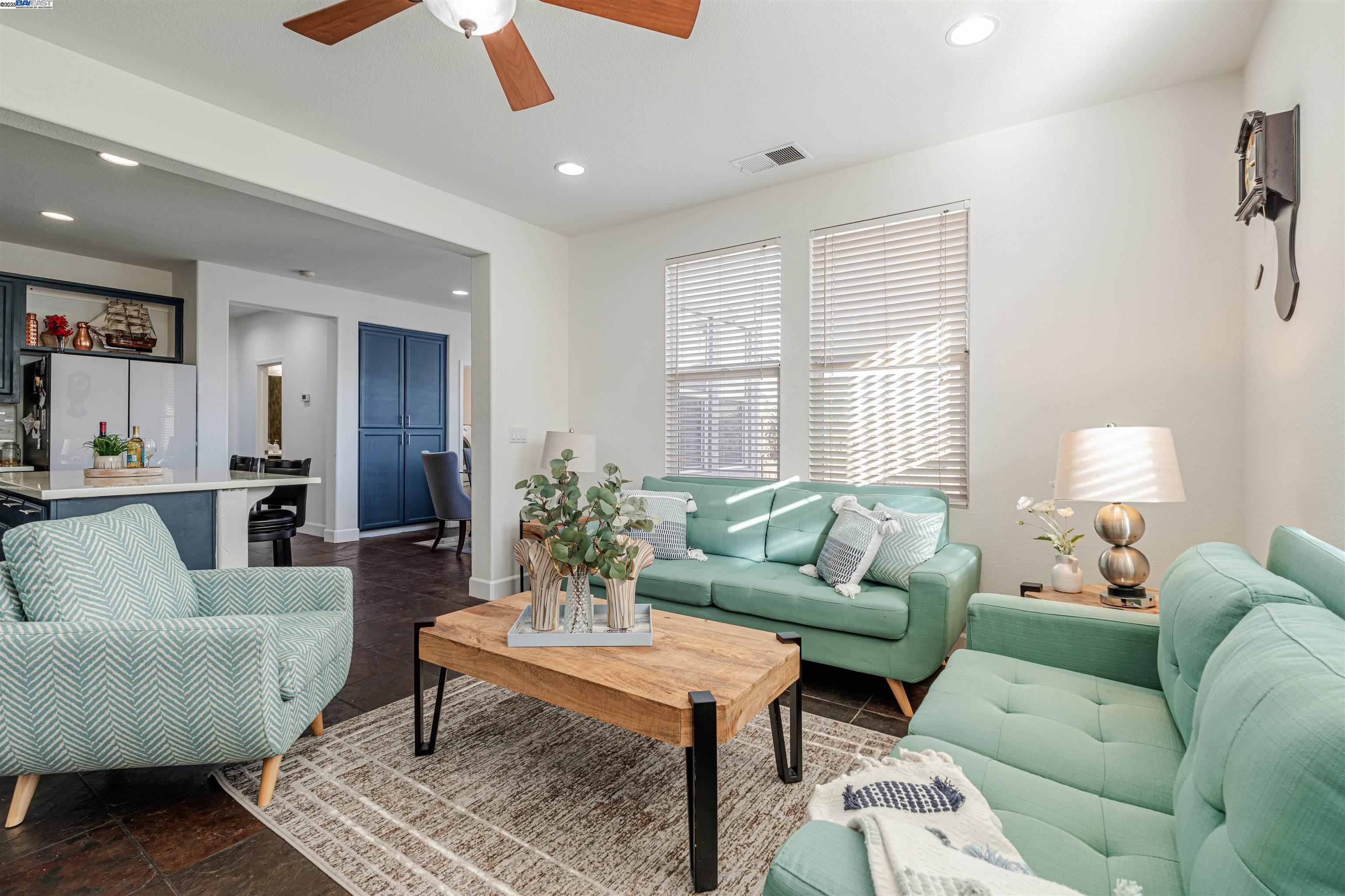 Detail Gallery Image 5 of 34 For 2938 Wagner Ct, Tracy,  CA 95377 - 4 Beds | 2/1 Baths