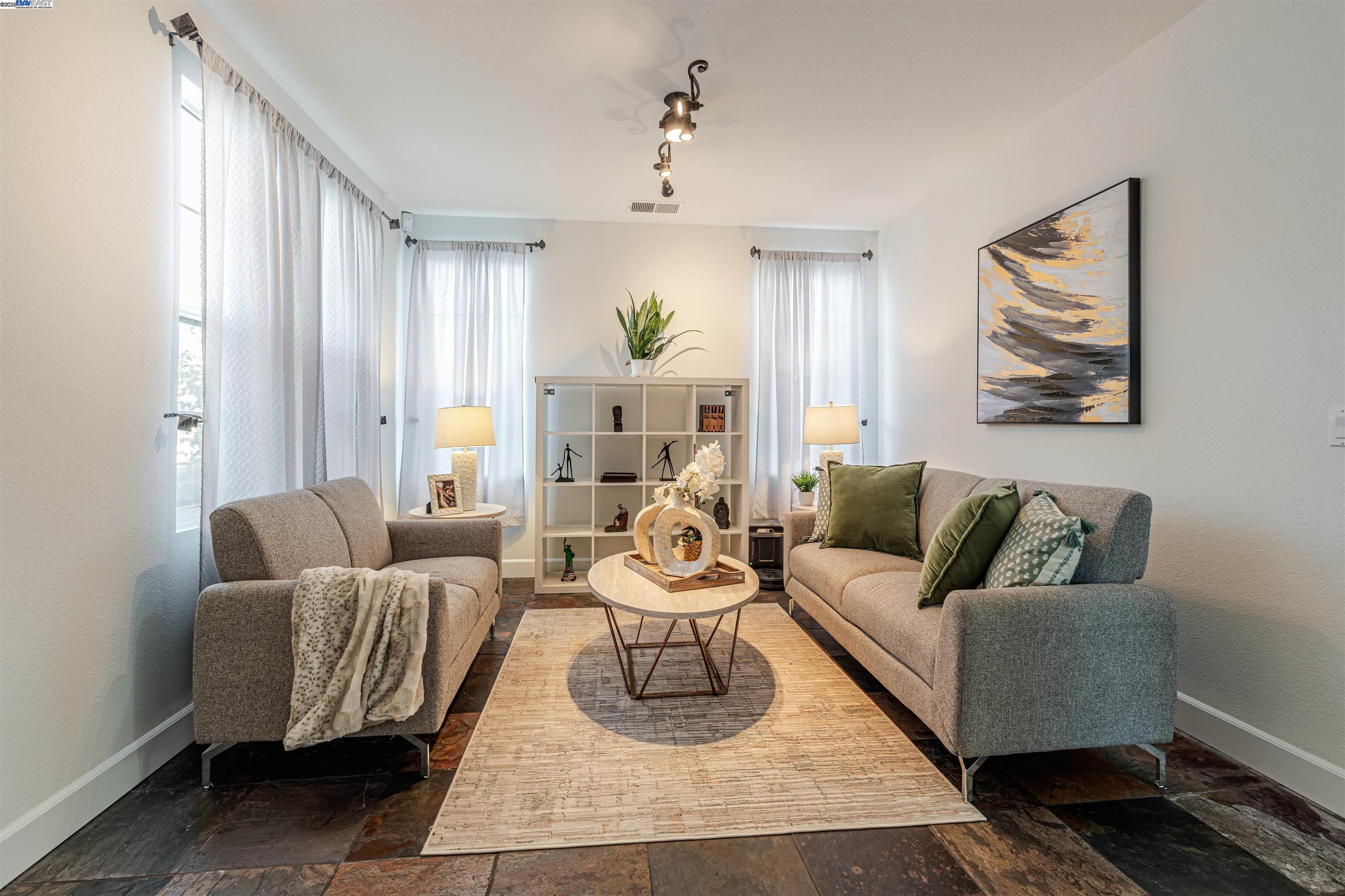 Detail Gallery Image 8 of 34 For 2938 Wagner Ct, Tracy,  CA 95377 - 4 Beds | 2/1 Baths