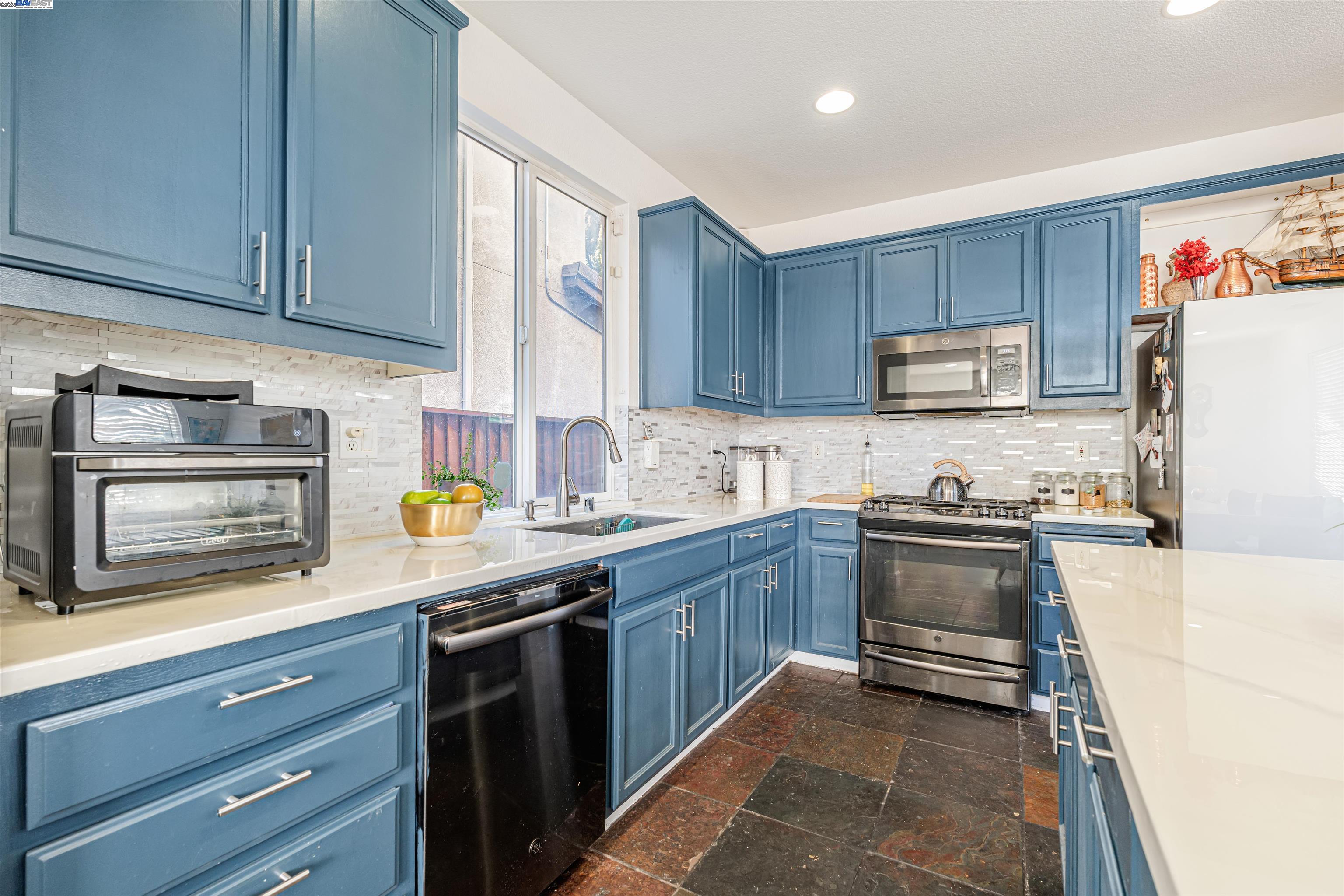 Detail Gallery Image 10 of 34 For 2938 Wagner Ct, Tracy,  CA 95377 - 4 Beds | 2/1 Baths