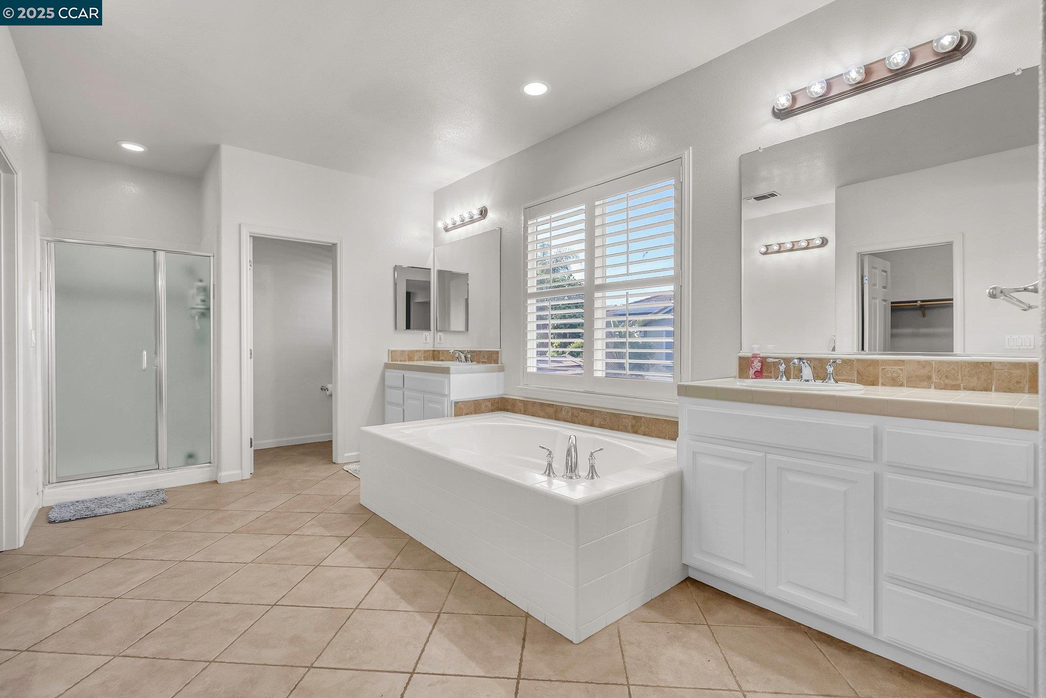 Detail Gallery Image 29 of 46 For 3627 Otter Brook Loop, Discovery Bay,  CA 94505 - 5 Beds | 3 Baths