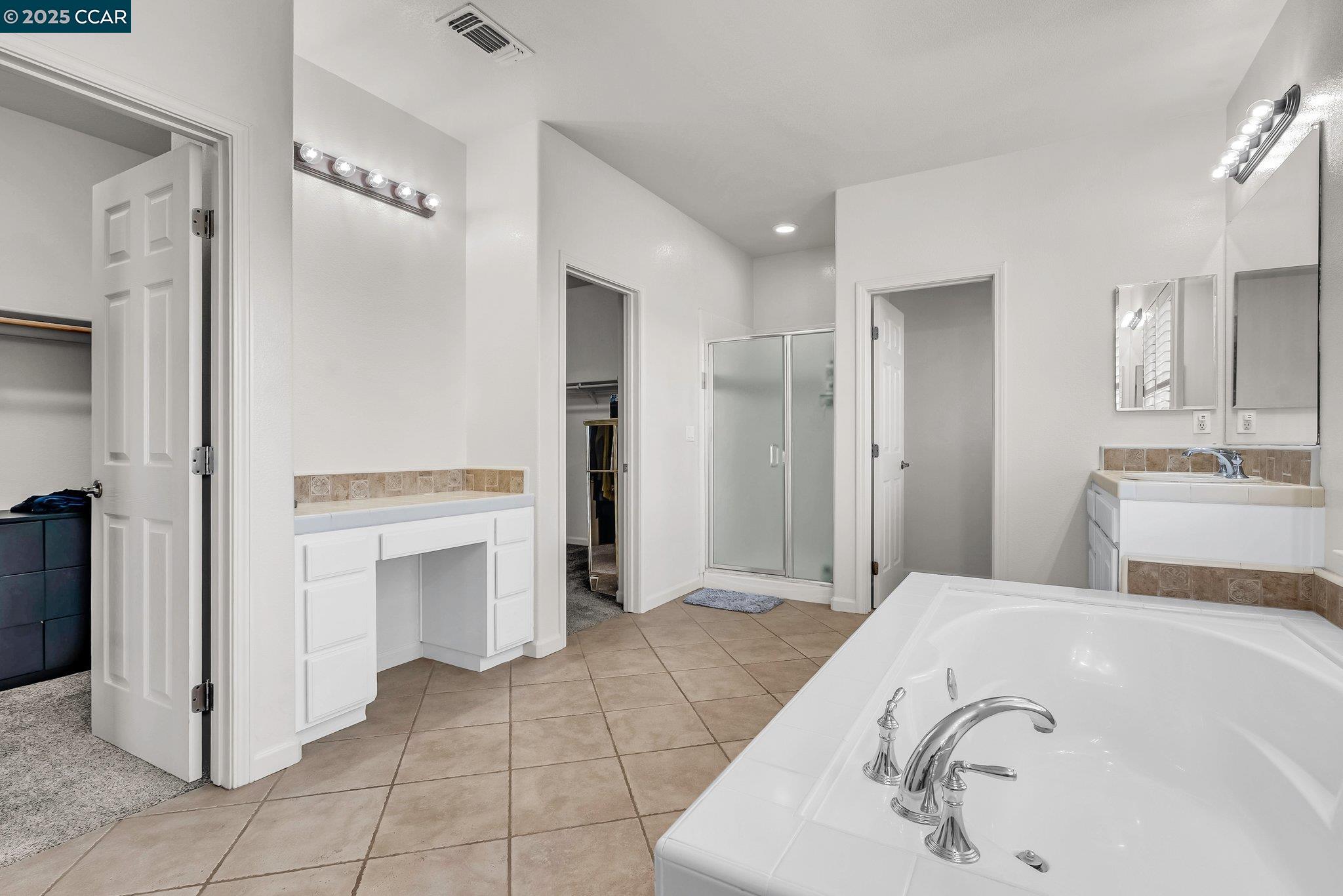 Detail Gallery Image 30 of 46 For 3627 Otter Brook Loop, Discovery Bay,  CA 94505 - 5 Beds | 3 Baths