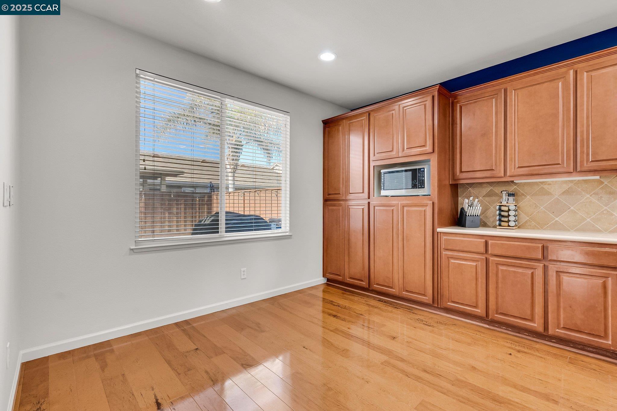 Detail Gallery Image 8 of 46 For 3627 Otter Brook Loop, Discovery Bay,  CA 94505 - 5 Beds | 3 Baths