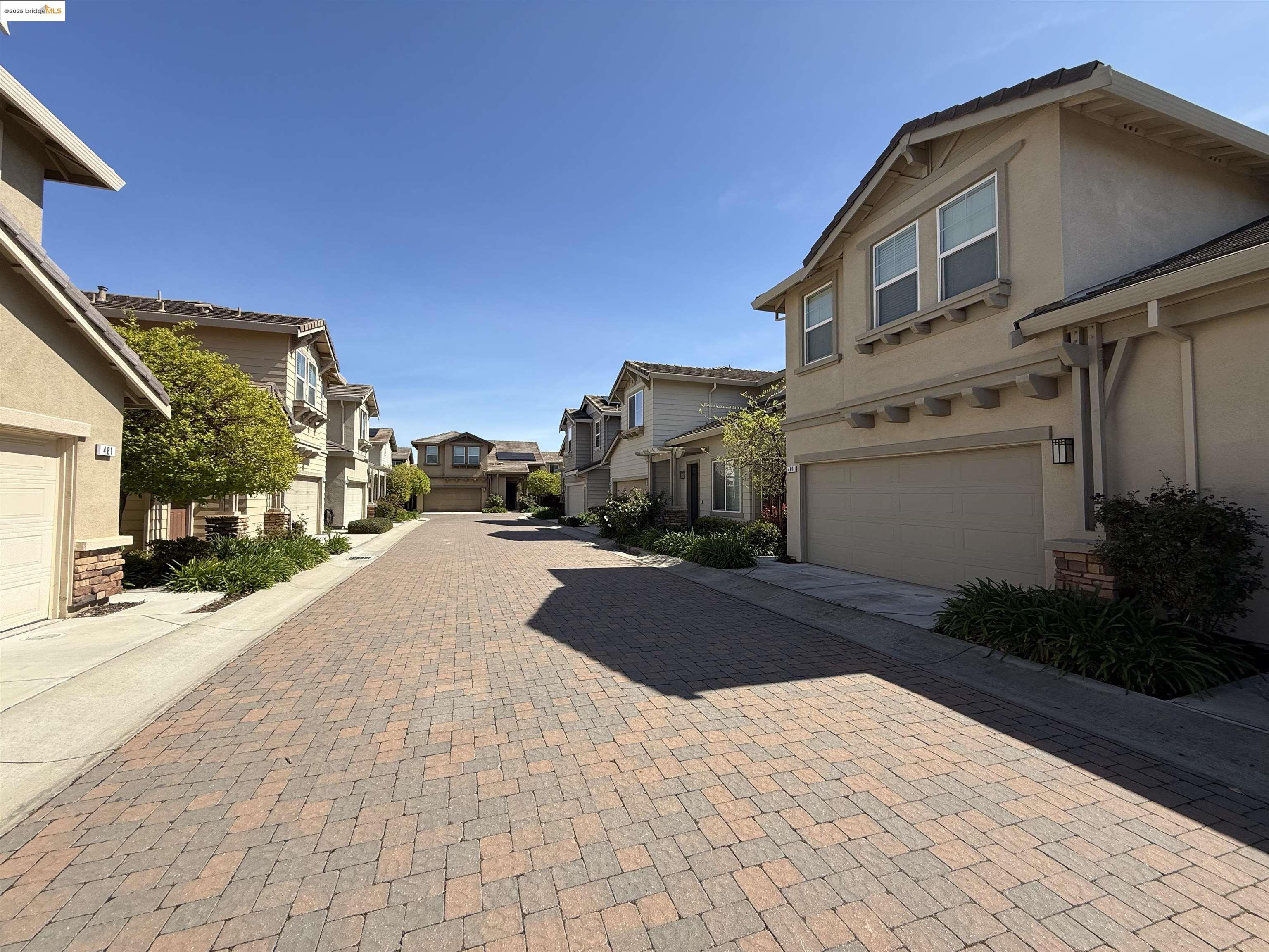 Detail Gallery Image 2 of 21 For 482 Crimson Clover Ct, Brentwood,  CA 94513 - 3 Beds | 2/1 Baths