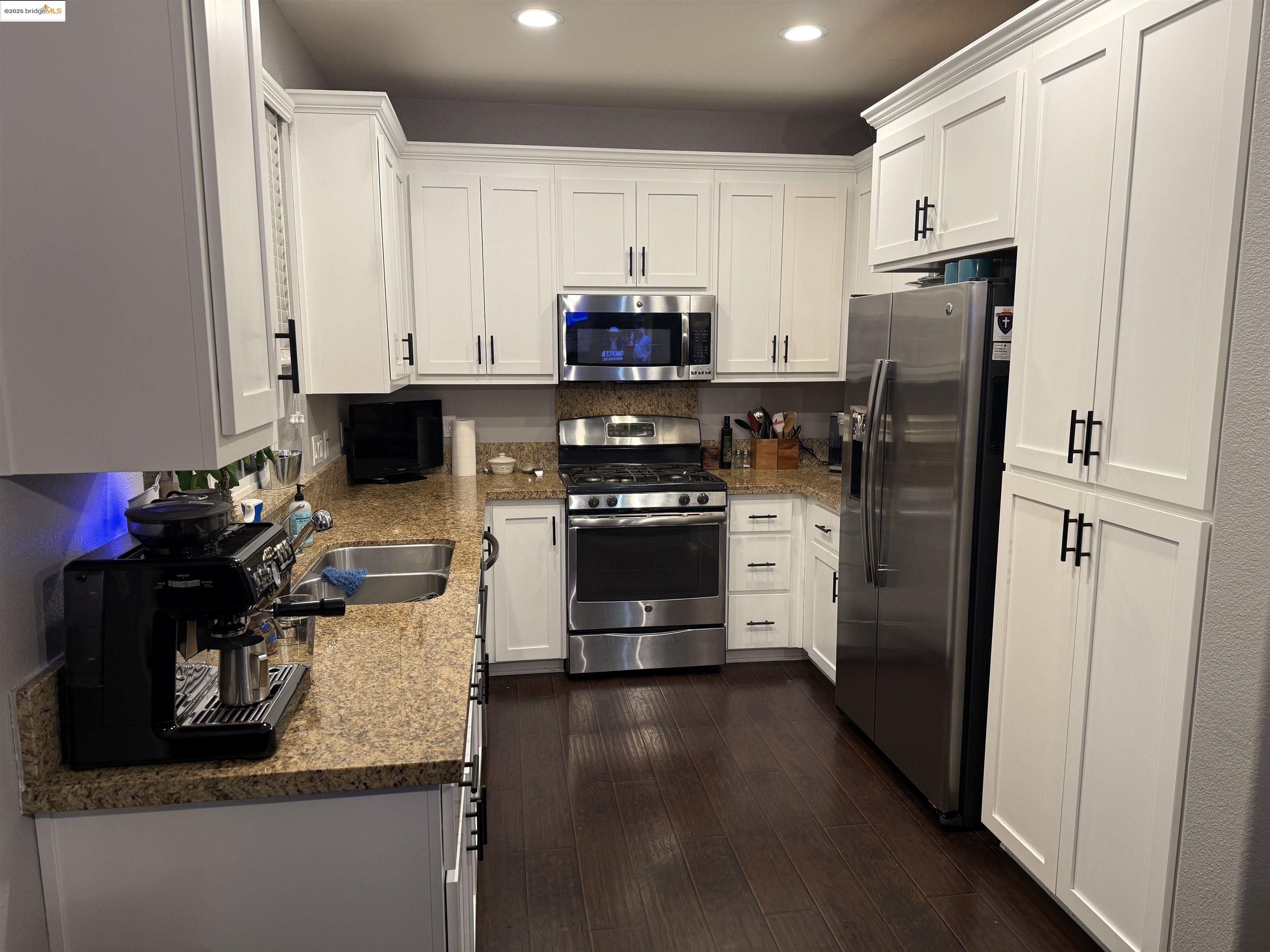 Detail Gallery Image 3 of 21 For 482 Crimson Clover Ct, Brentwood,  CA 94513 - 3 Beds | 2/1 Baths