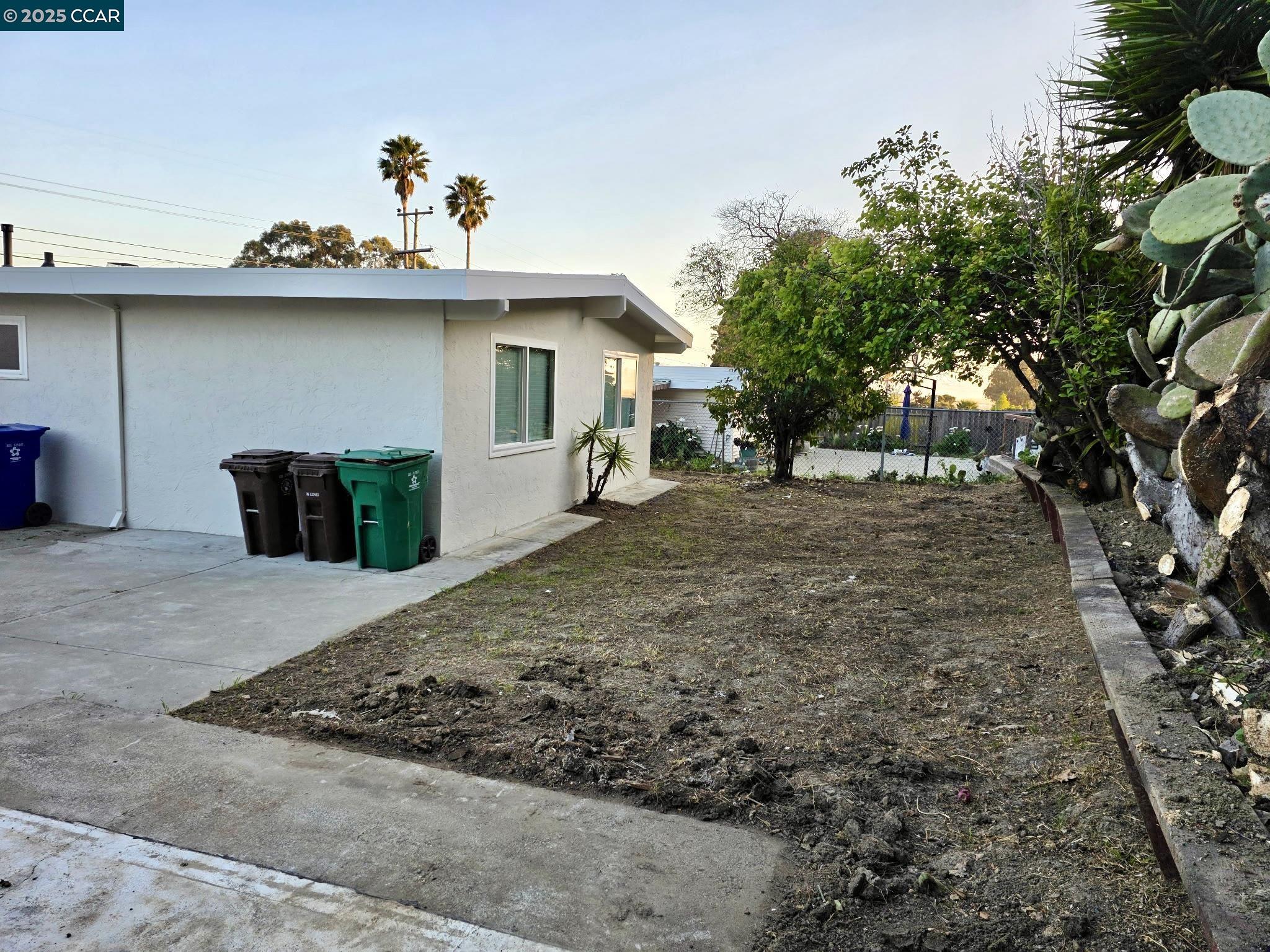Detail Gallery Image 21 of 22 For 2011 Espanola, San Pablo,  CA 94806 - 3 Beds | 2 Baths