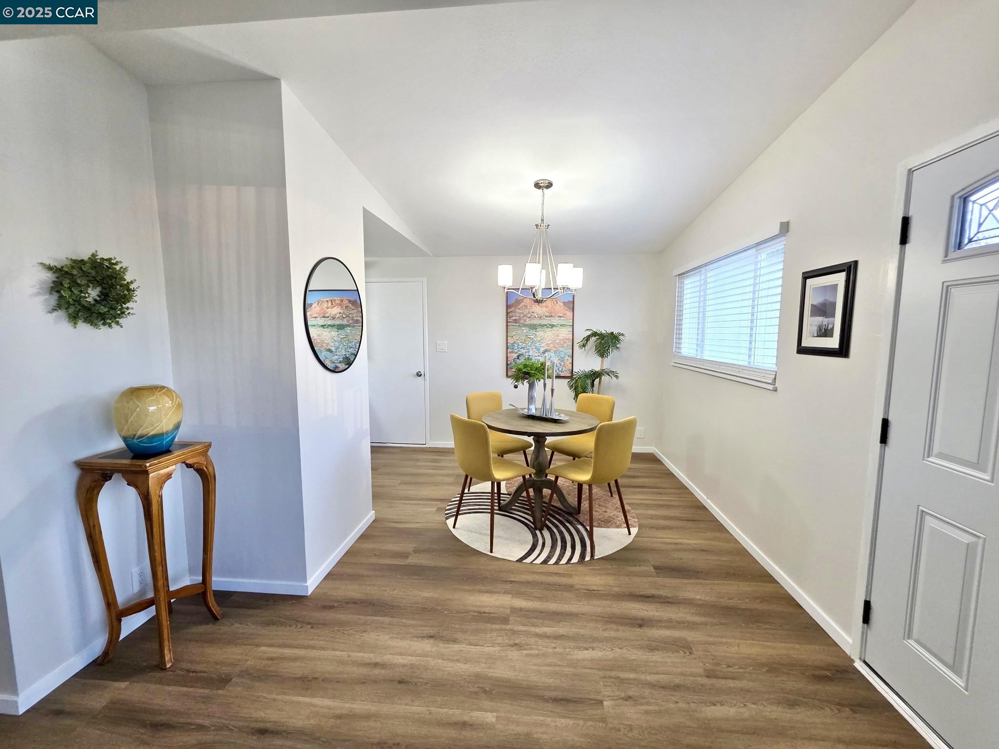 Detail Gallery Image 6 of 22 For 2011 Espanola, San Pablo,  CA 94806 - 3 Beds | 2 Baths