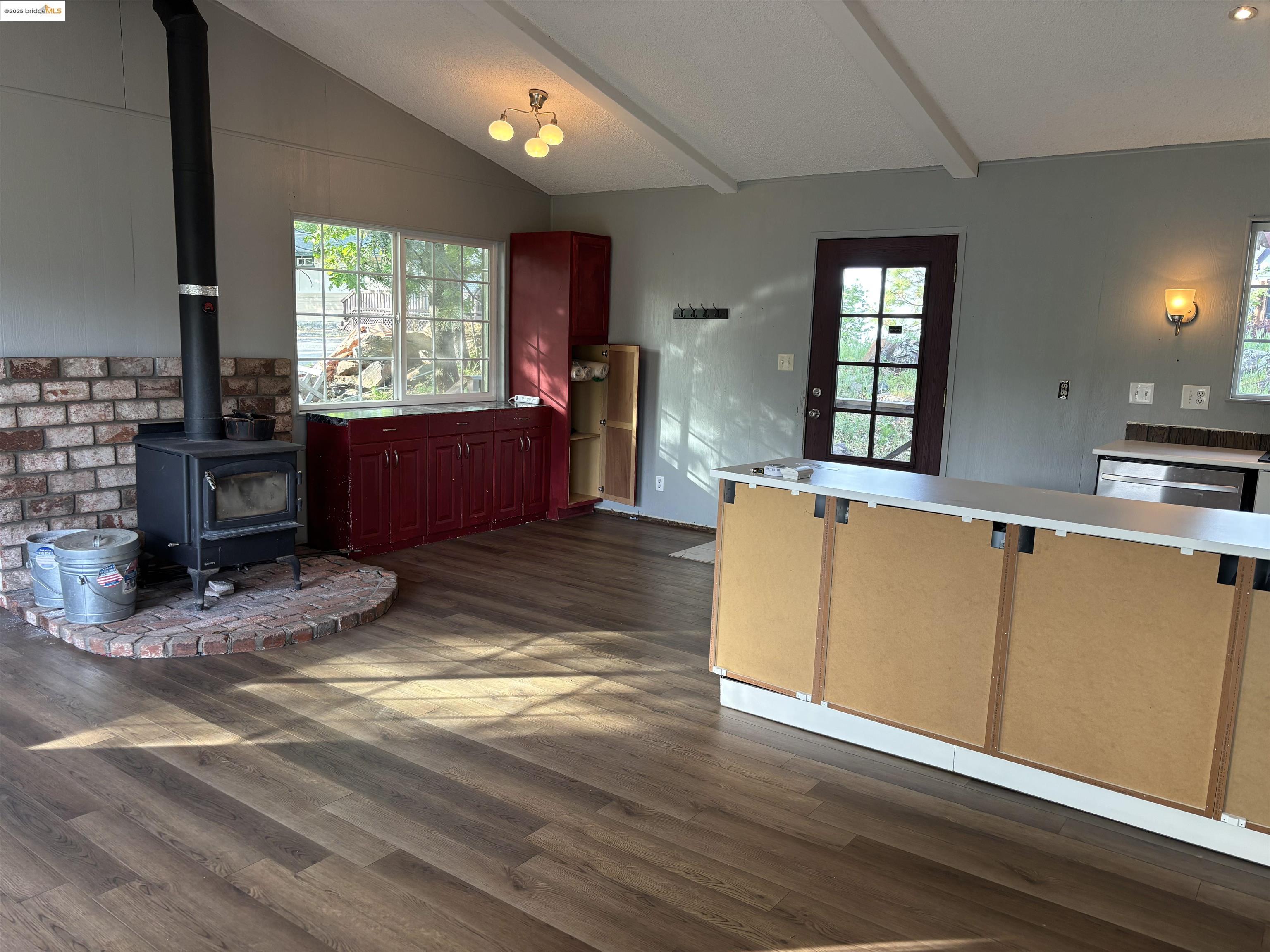 Detail Gallery Image 2 of 19 For 20251 Sandy Lane, Tuolumne,  CA 95379 - 3 Beds | 2 Baths