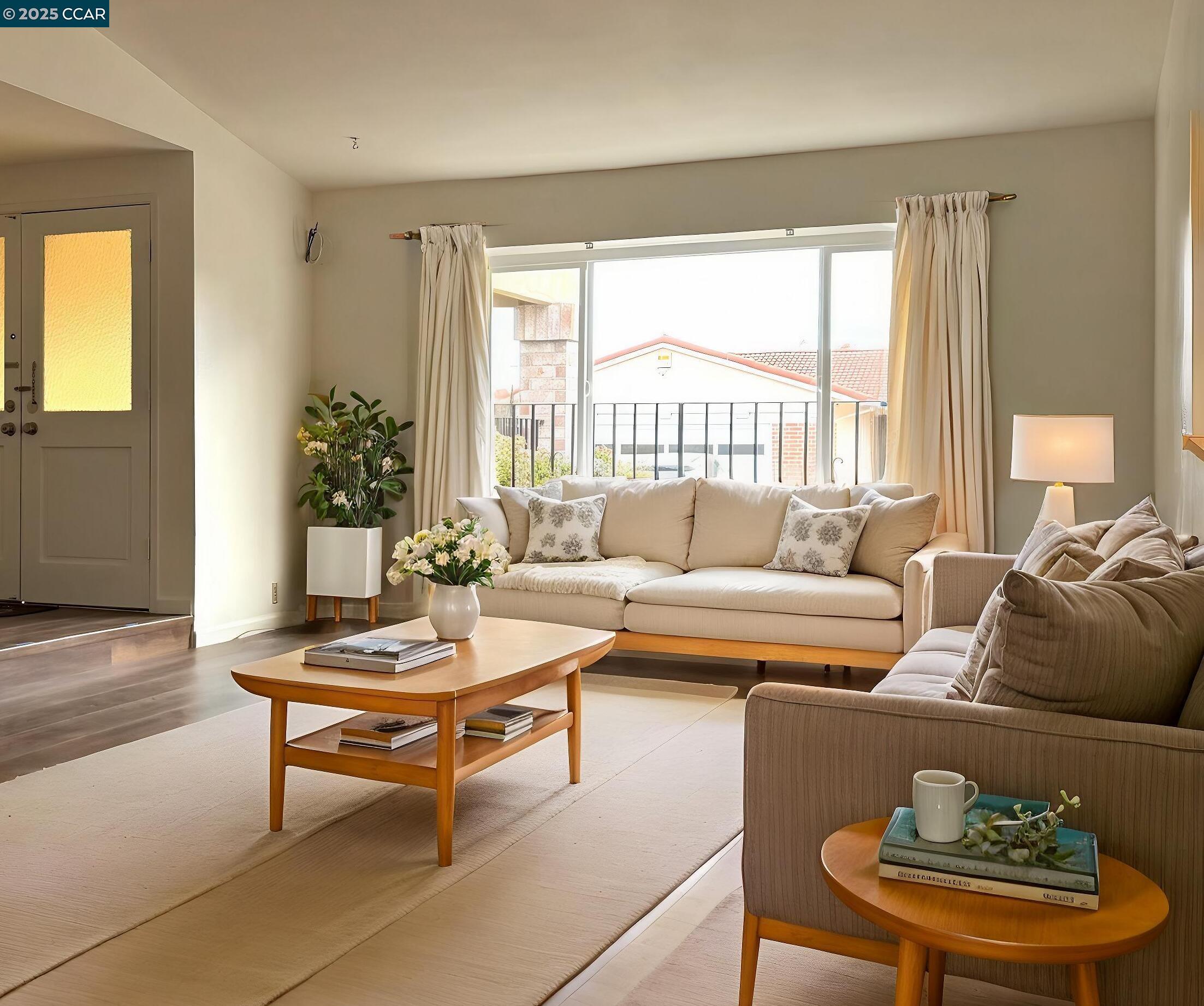 Detail Gallery Image 1 of 32 For 2471 Columbine Drive, Hayward,  CA 94545 - 4 Beds | 2/1 Baths