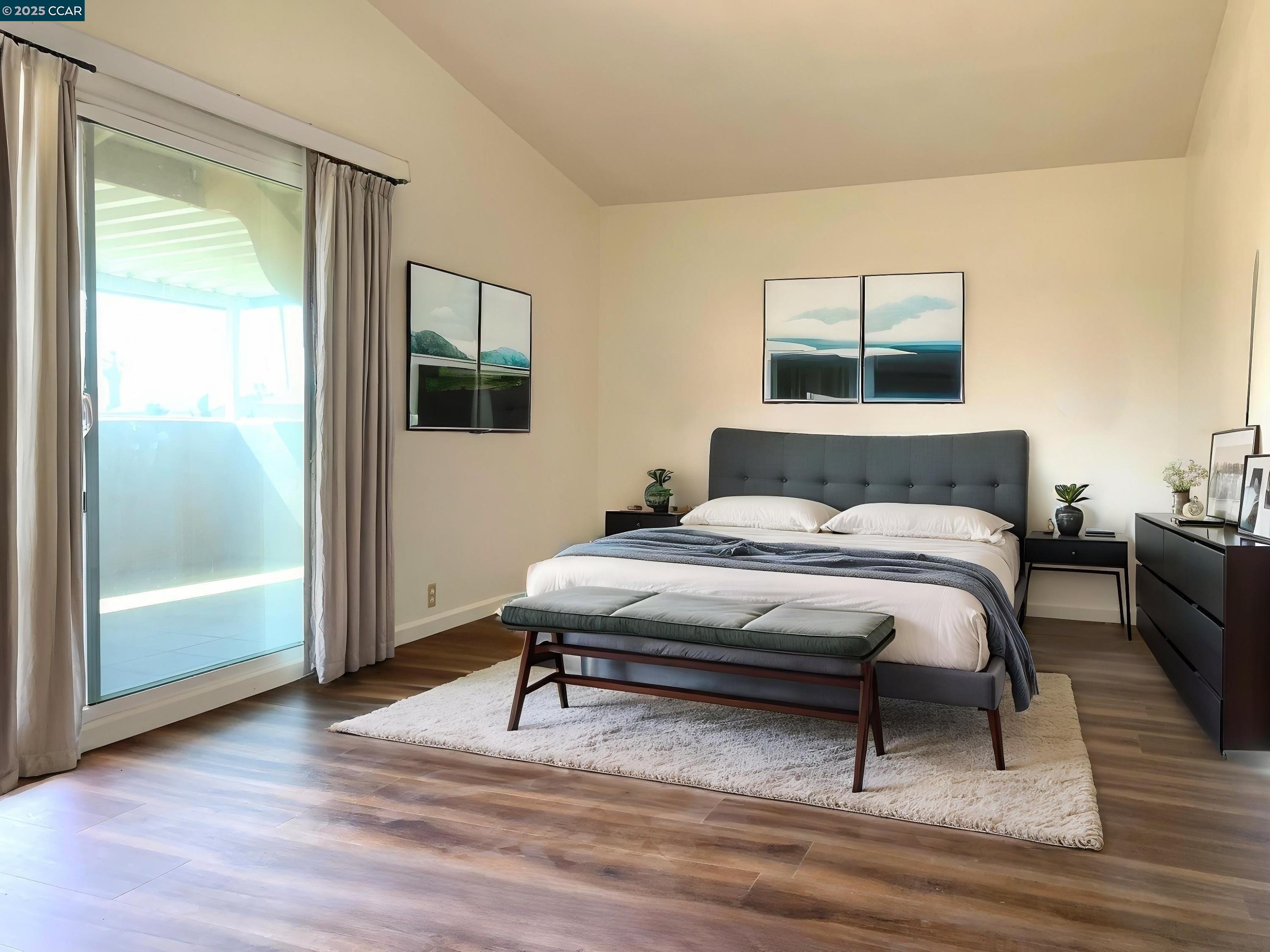 Detail Gallery Image 14 of 32 For 2471 Columbine Drive, Hayward,  CA 94545 - 4 Beds | 2/1 Baths
