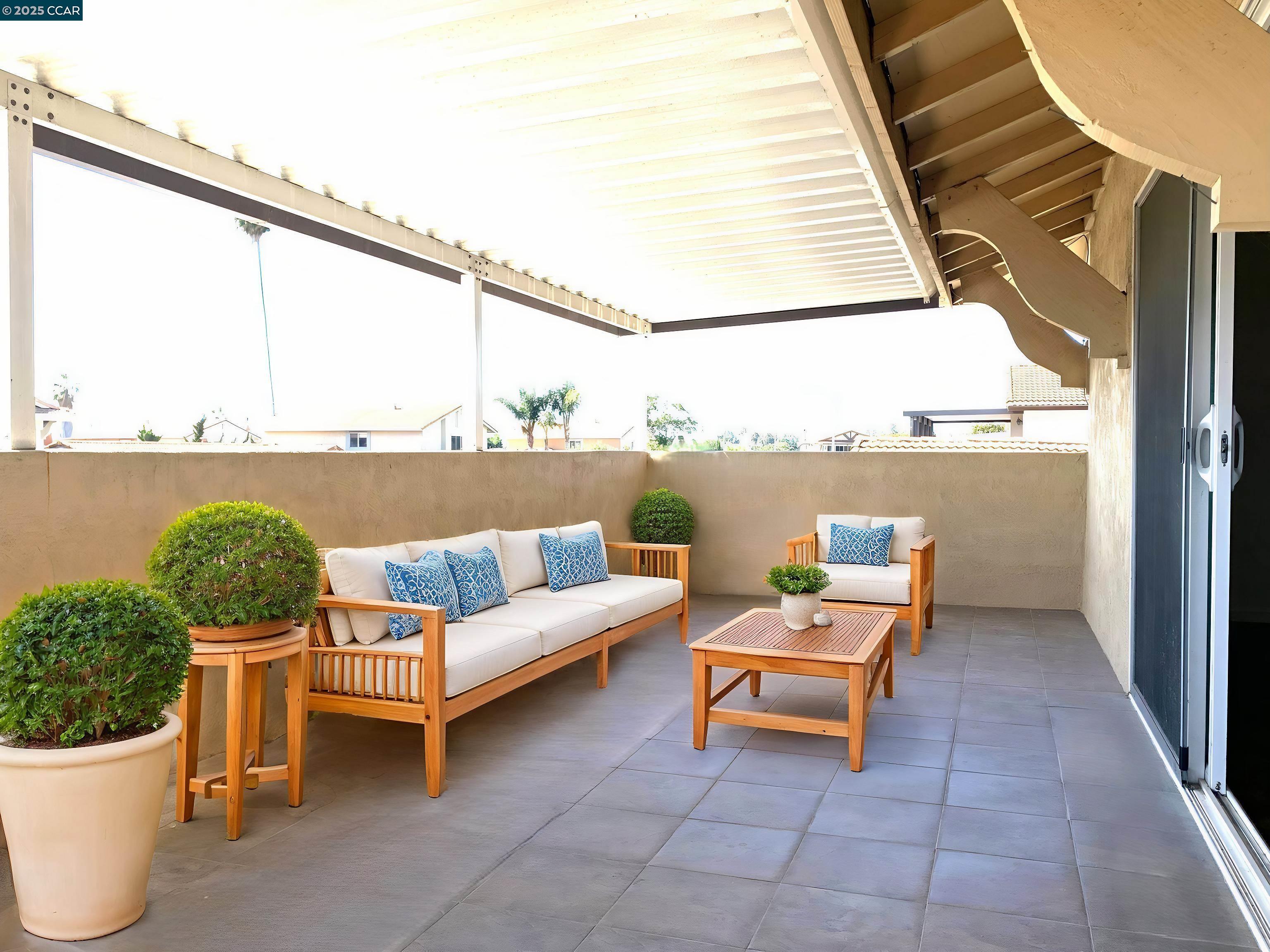 Detail Gallery Image 16 of 32 For 2471 Columbine Drive, Hayward,  CA 94545 - 4 Beds | 2/1 Baths