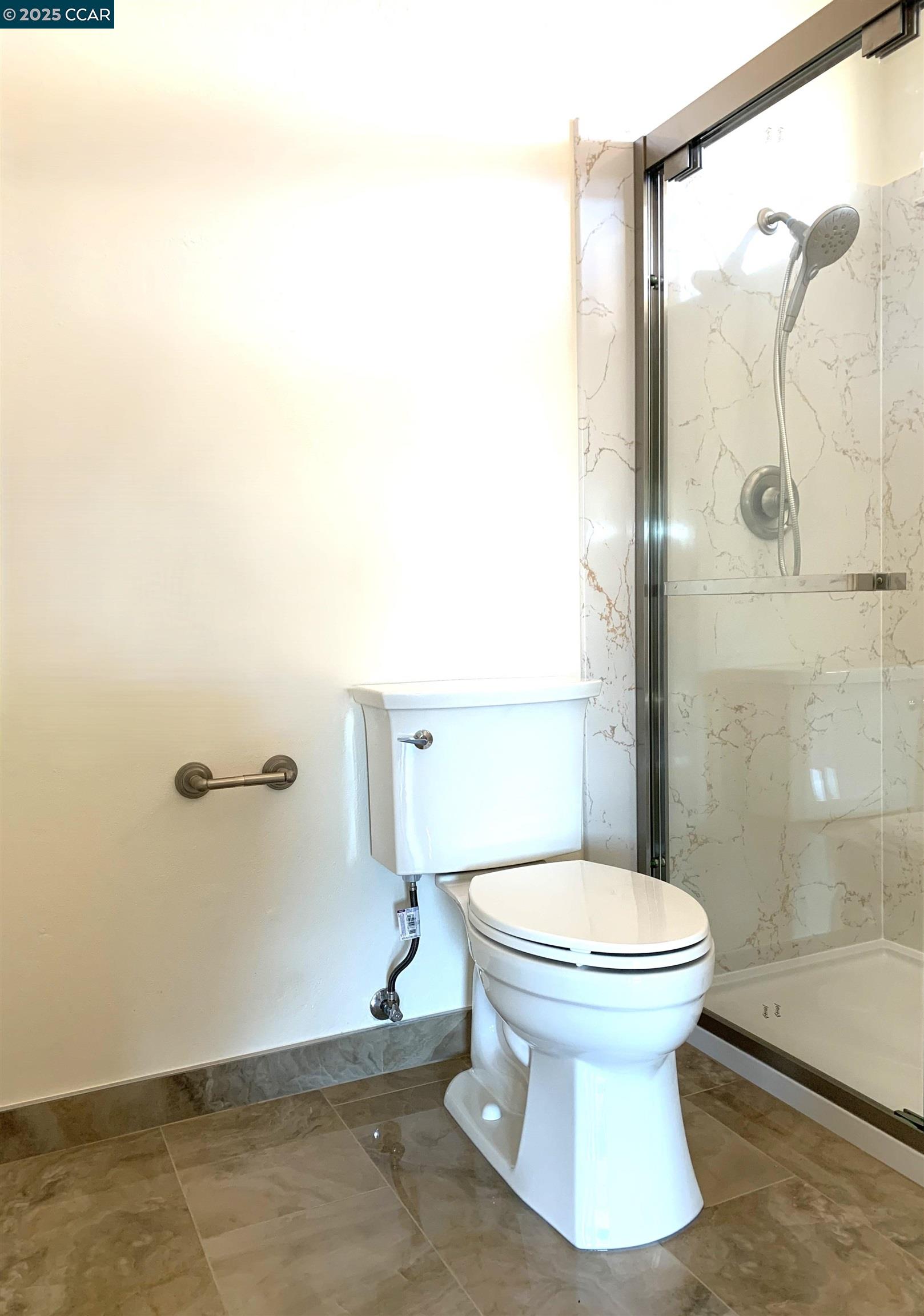 Detail Gallery Image 20 of 32 For 2471 Columbine Drive, Hayward,  CA 94545 - 4 Beds | 2/1 Baths