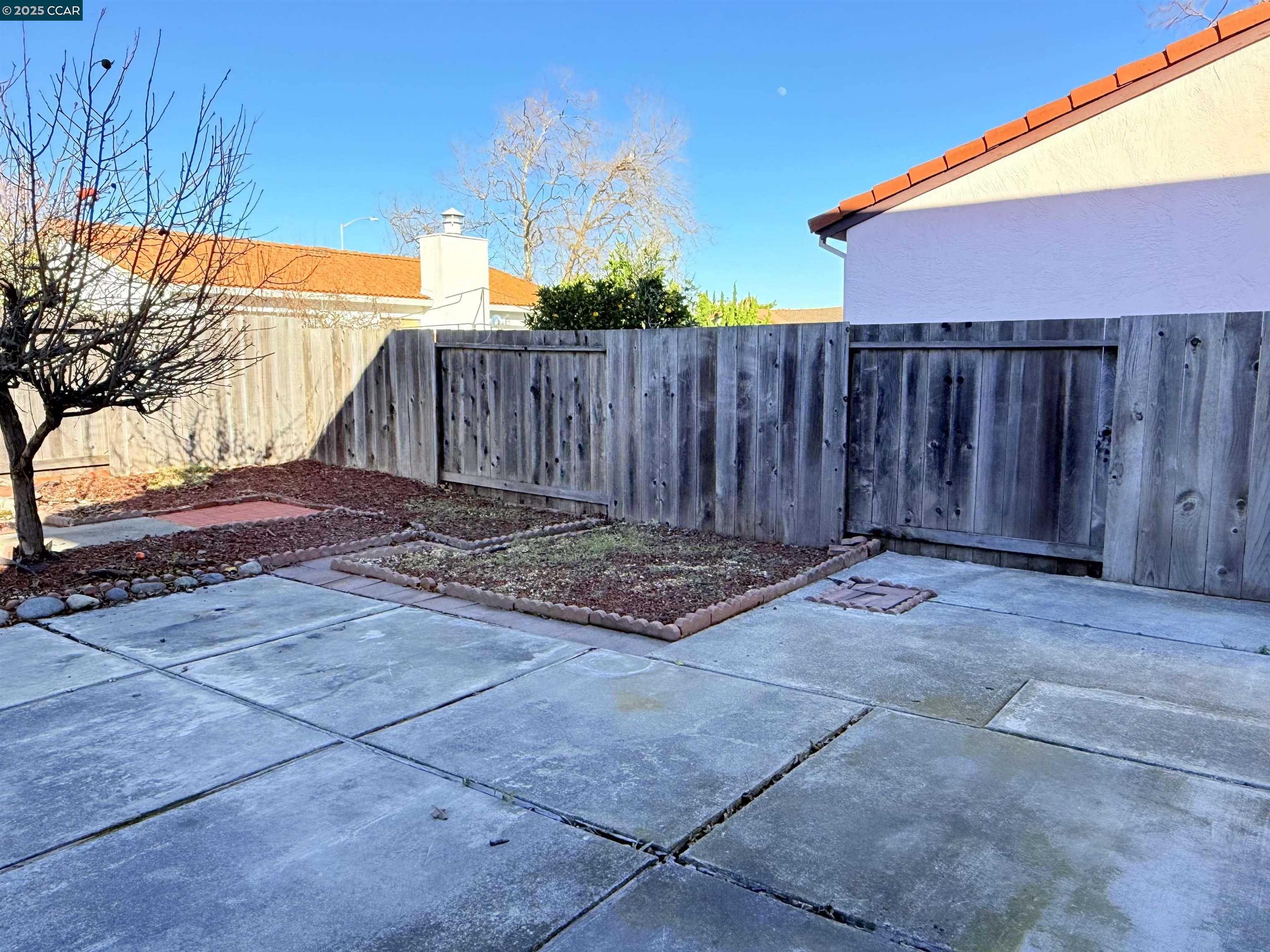 Detail Gallery Image 29 of 32 For 2471 Columbine Drive, Hayward,  CA 94545 - 4 Beds | 2/1 Baths