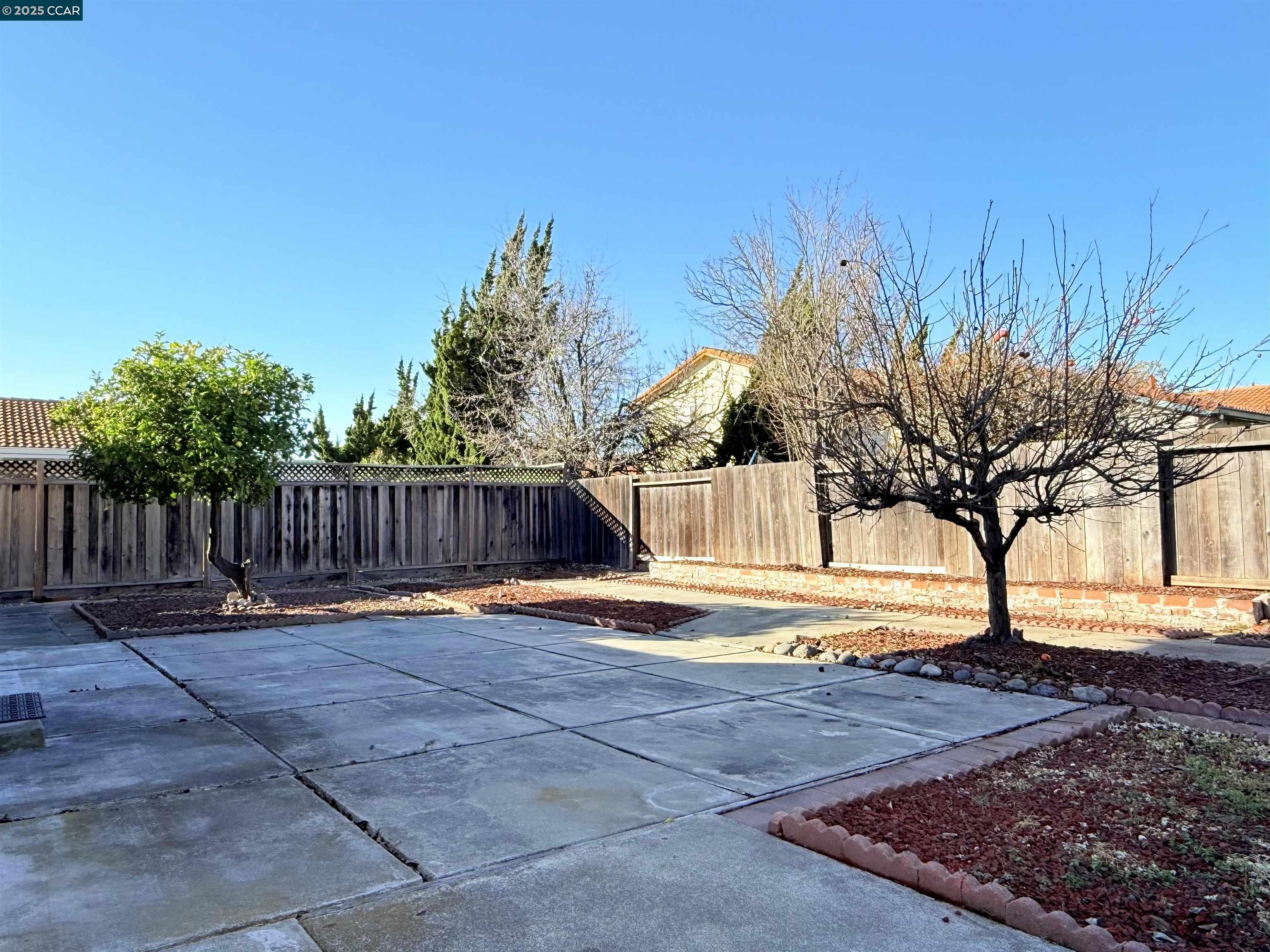 Detail Gallery Image 31 of 32 For 2471 Columbine Drive, Hayward,  CA 94545 - 4 Beds | 2/1 Baths