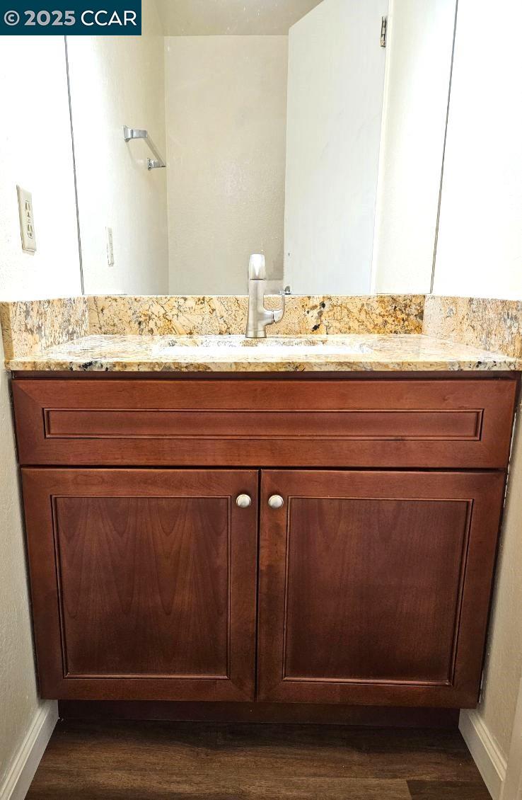Detail Gallery Image 9 of 32 For 2471 Columbine Drive, Hayward,  CA 94545 - 4 Beds | 2/1 Baths