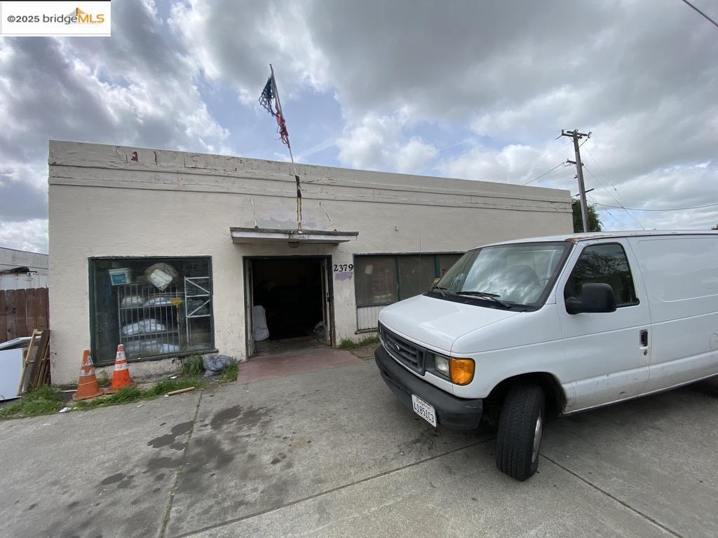 Front Image Thumbnail for EB41093132