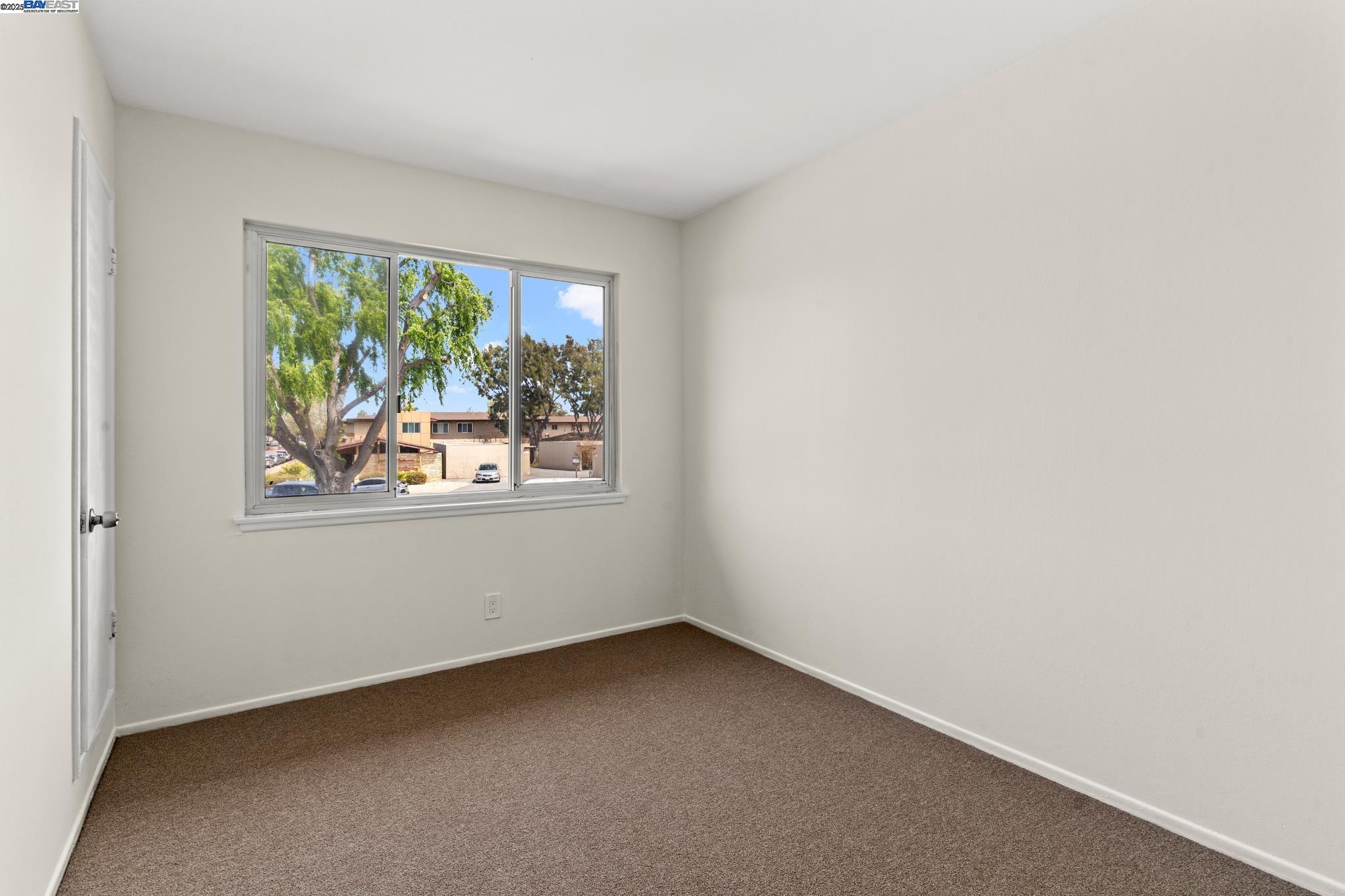 Detail Gallery Image 16 of 25 For 1573 Marina Ct a,  San Mateo,  CA 94403 - 3 Beds | 1 Baths