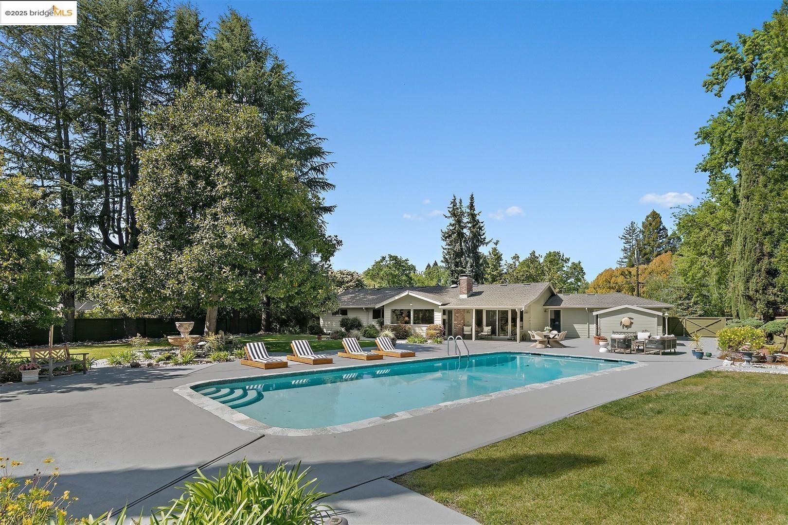 151 Bolla Ave