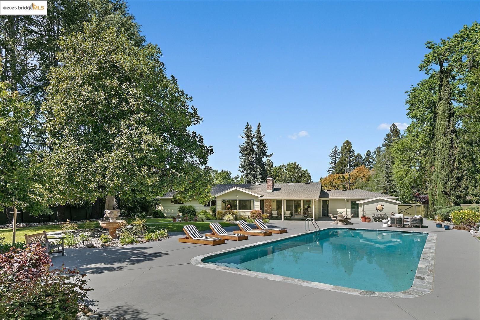 151 Bolla Ave