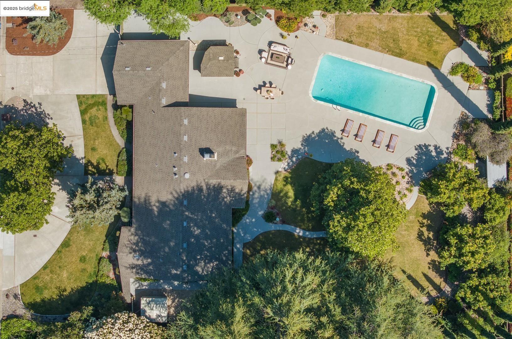 151 Bolla Ave