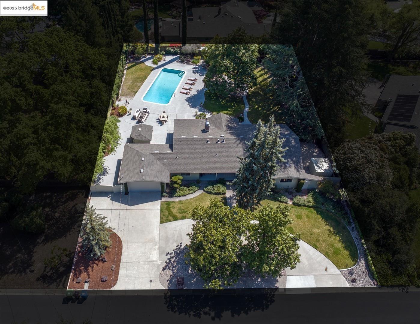 151 Bolla Ave
