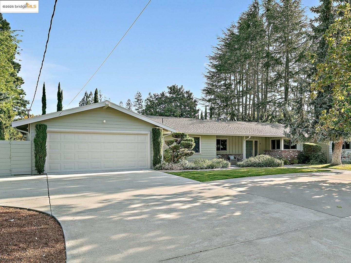 151 Bolla Ave