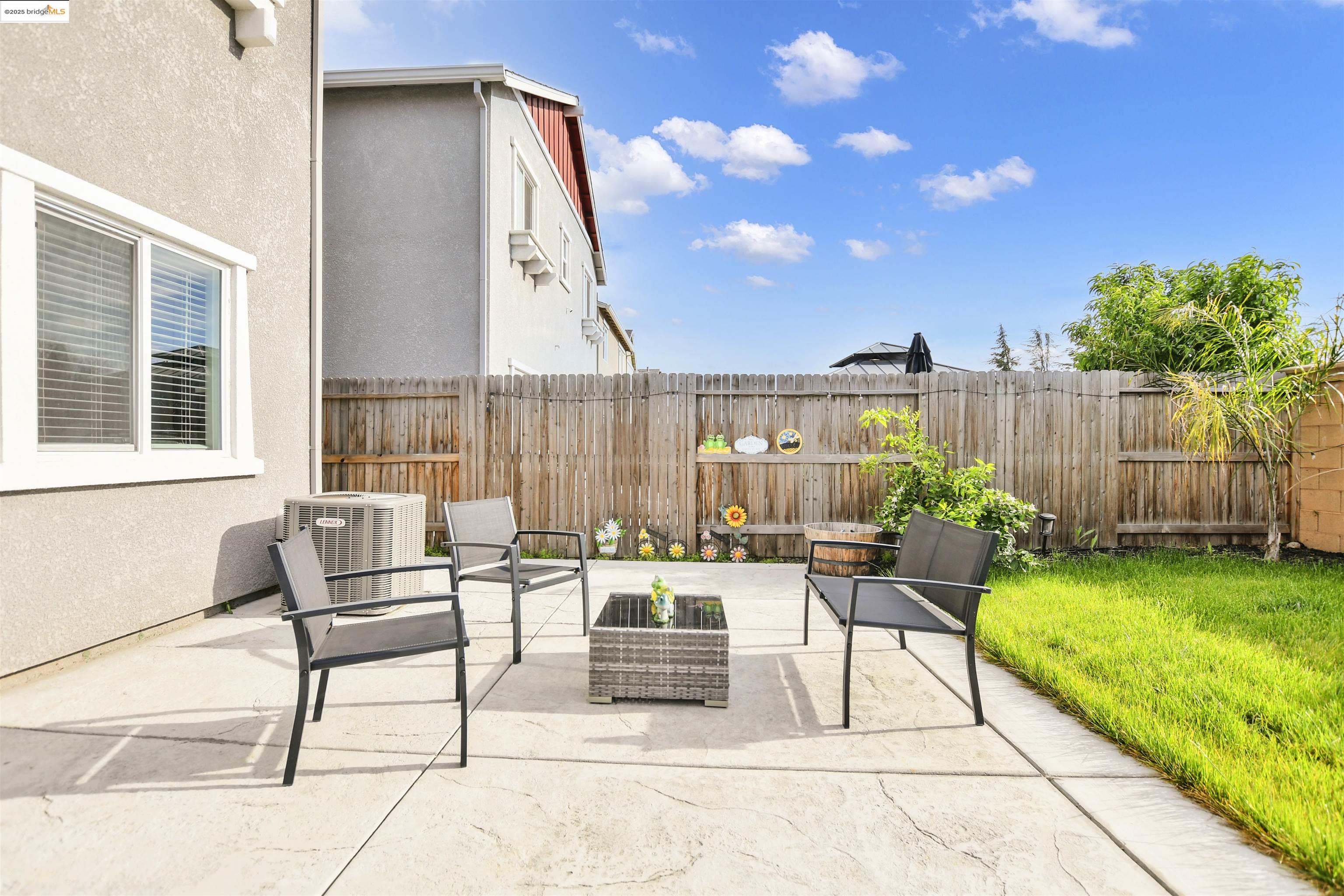 Detail Gallery Image 27 of 30 For 1413 Santini Ave, Manteca,  CA 95336 - 4 Beds | 2/1 Baths