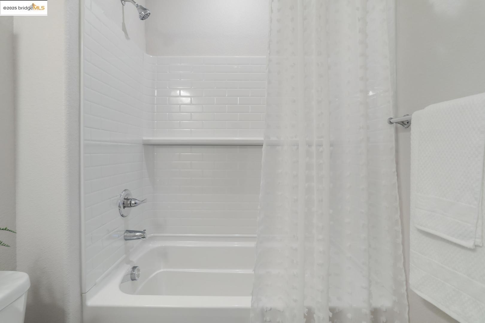Detail Gallery Image 27 of 32 For 6819 Saint Elias Way, Stockton,  CA 95219 - 4 Beds | 2 Baths