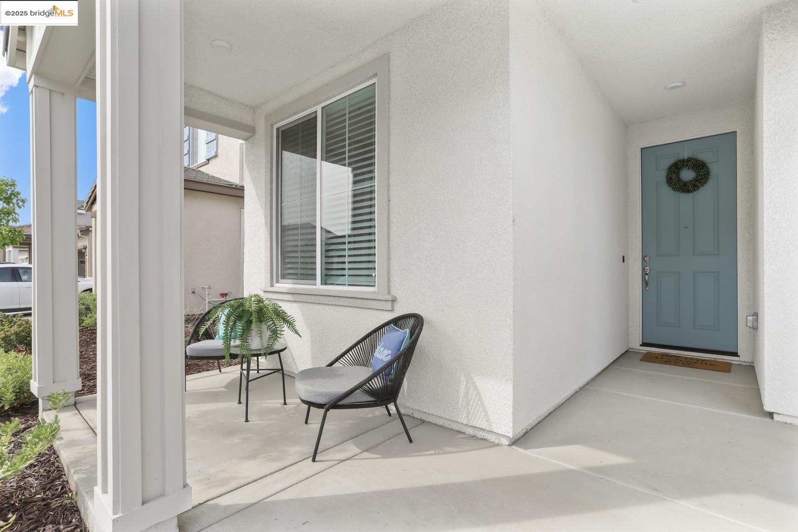 Detail Gallery Image 4 of 32 For 6819 Saint Elias Way, Stockton,  CA 95219 - 4 Beds | 2 Baths